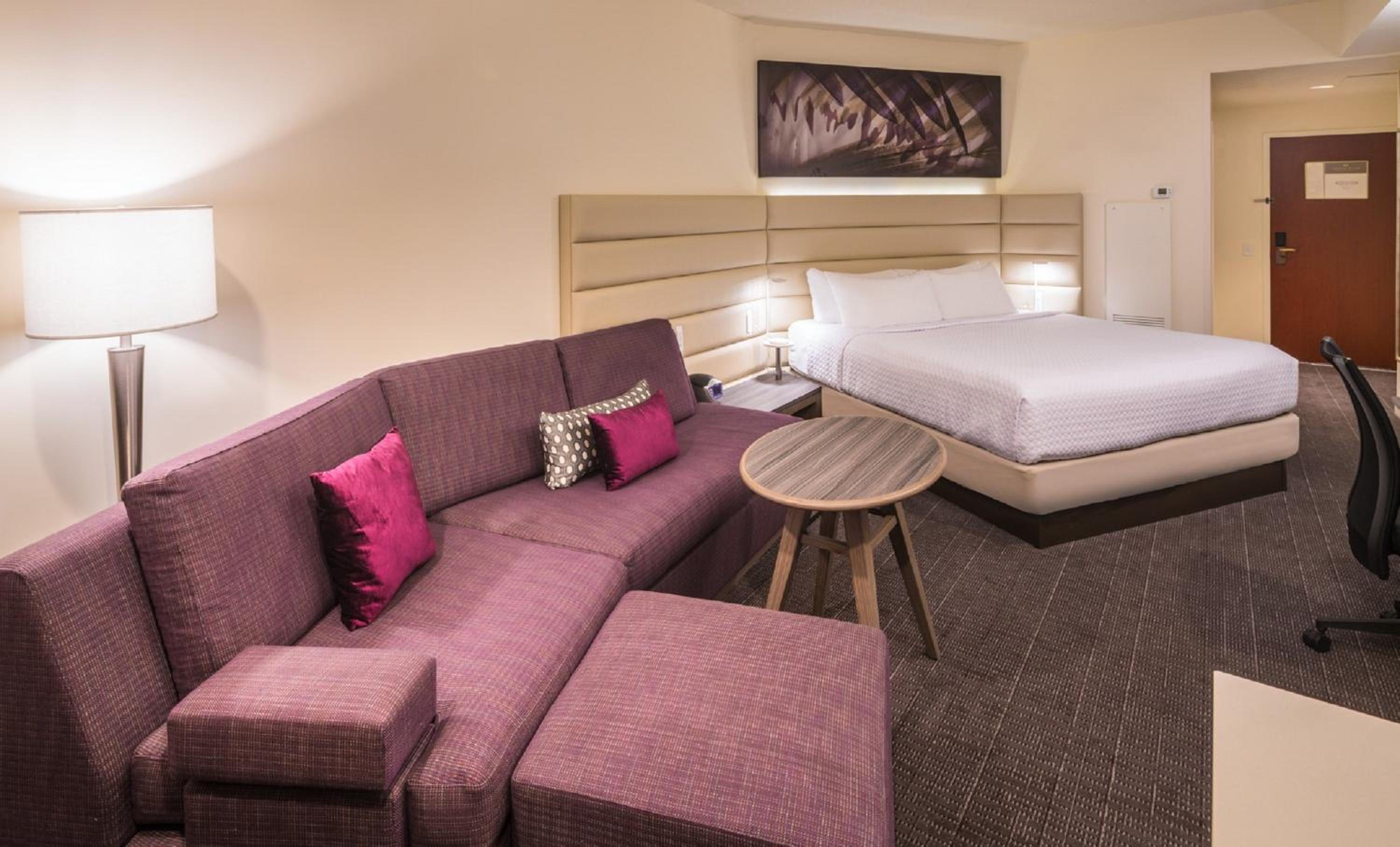 Standard King Room - Photo 1