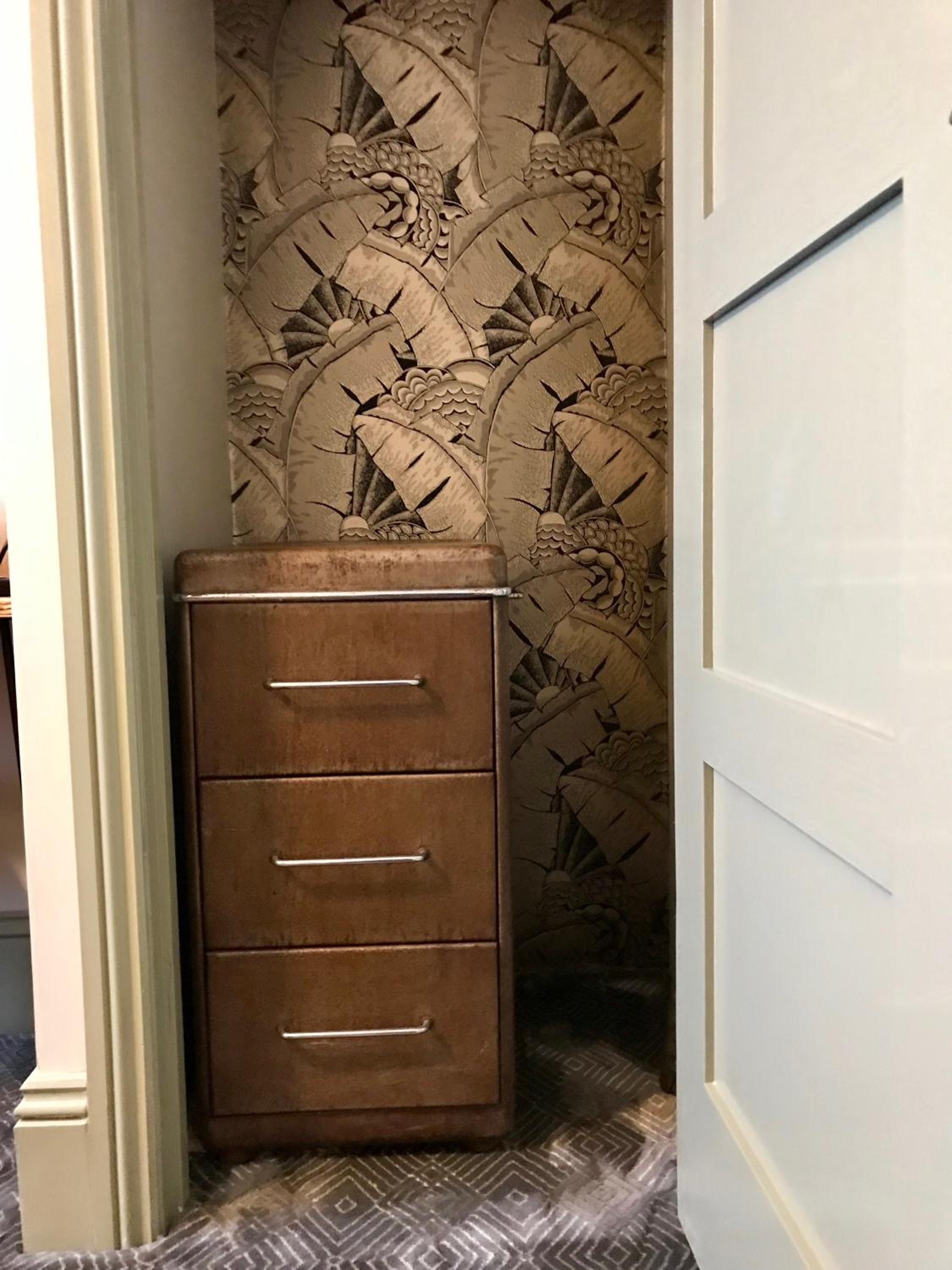 Deluxe King Room - Photo 8