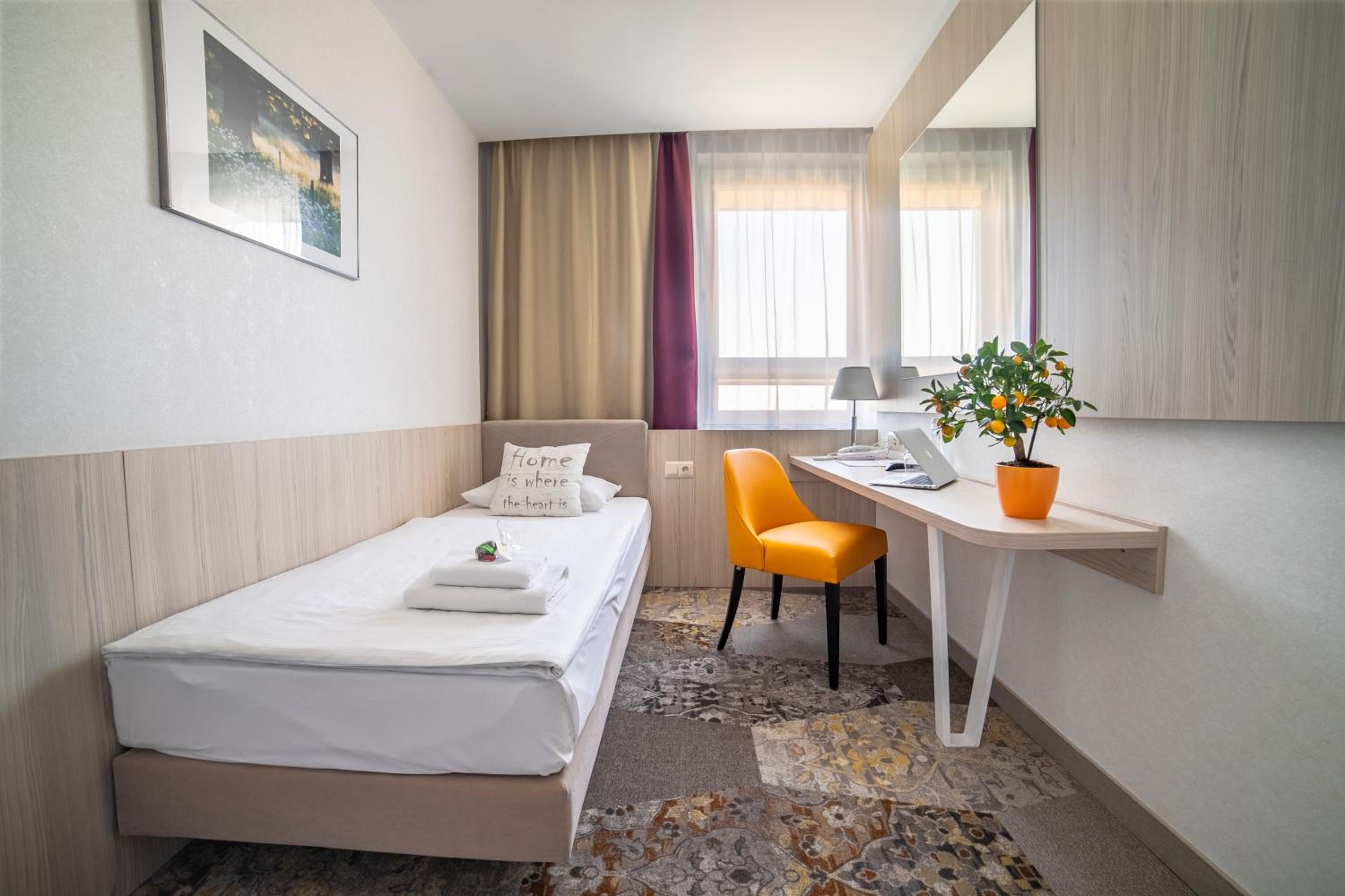 Economy Single Room