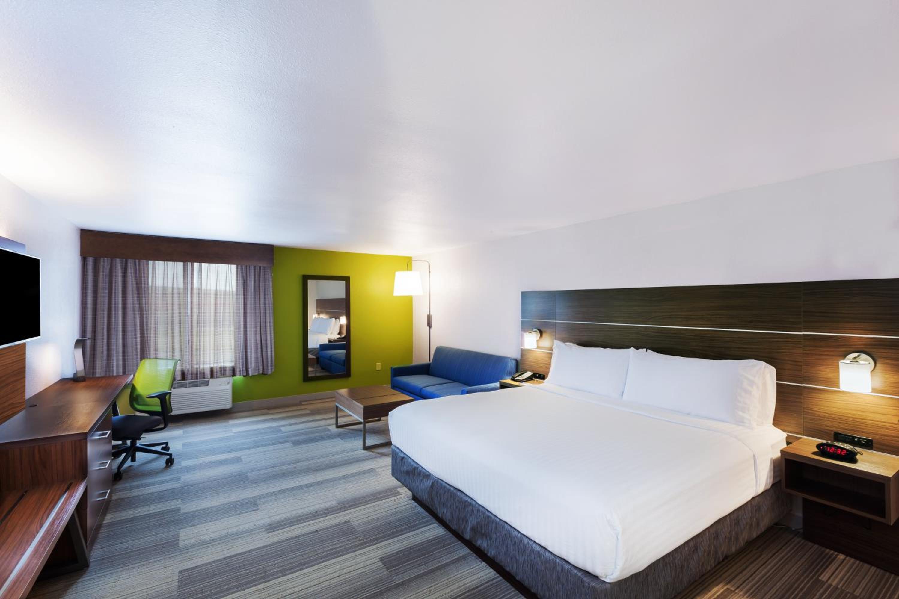 Standard King Room