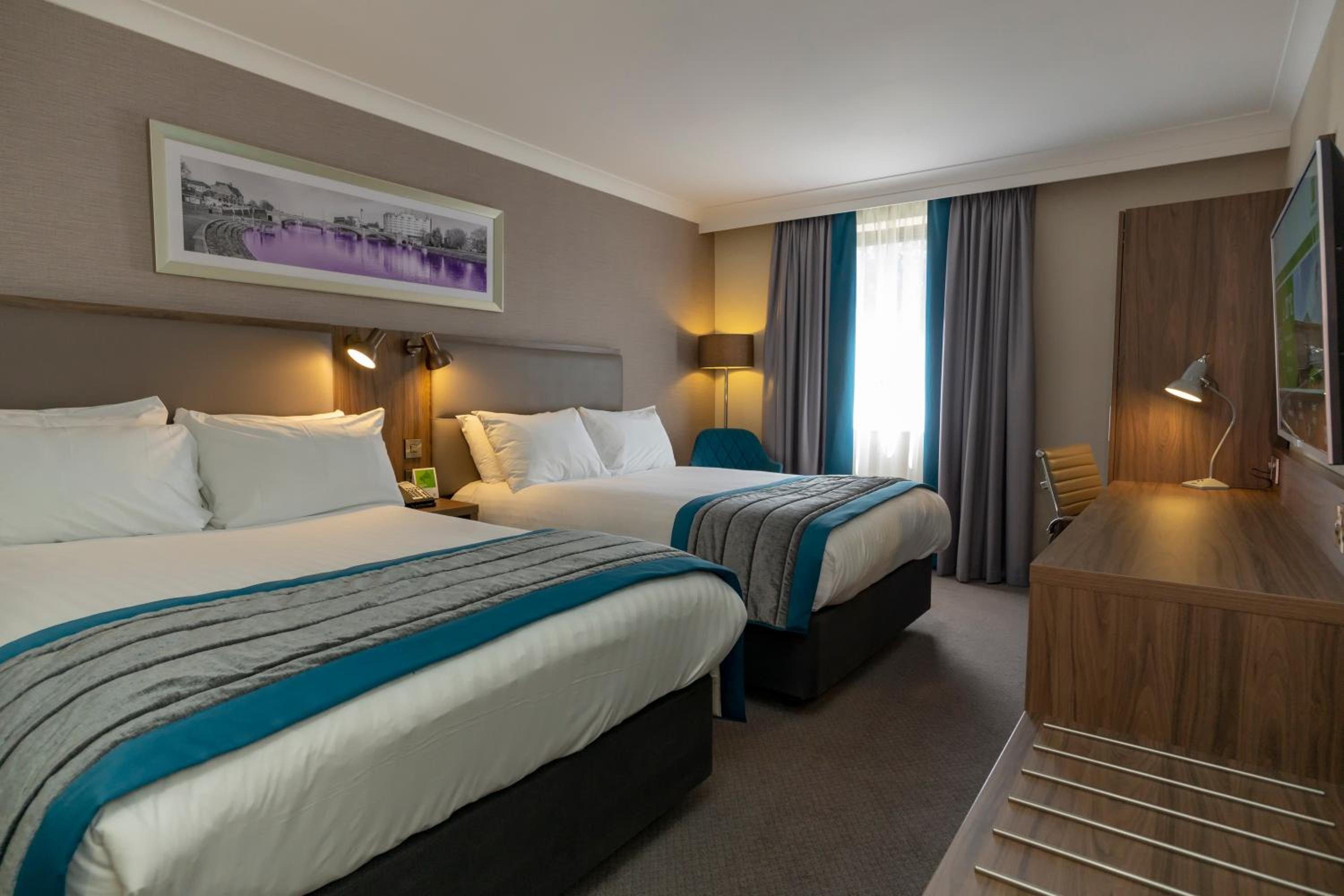Standard Double Room with Two Double Beds - Photo 4