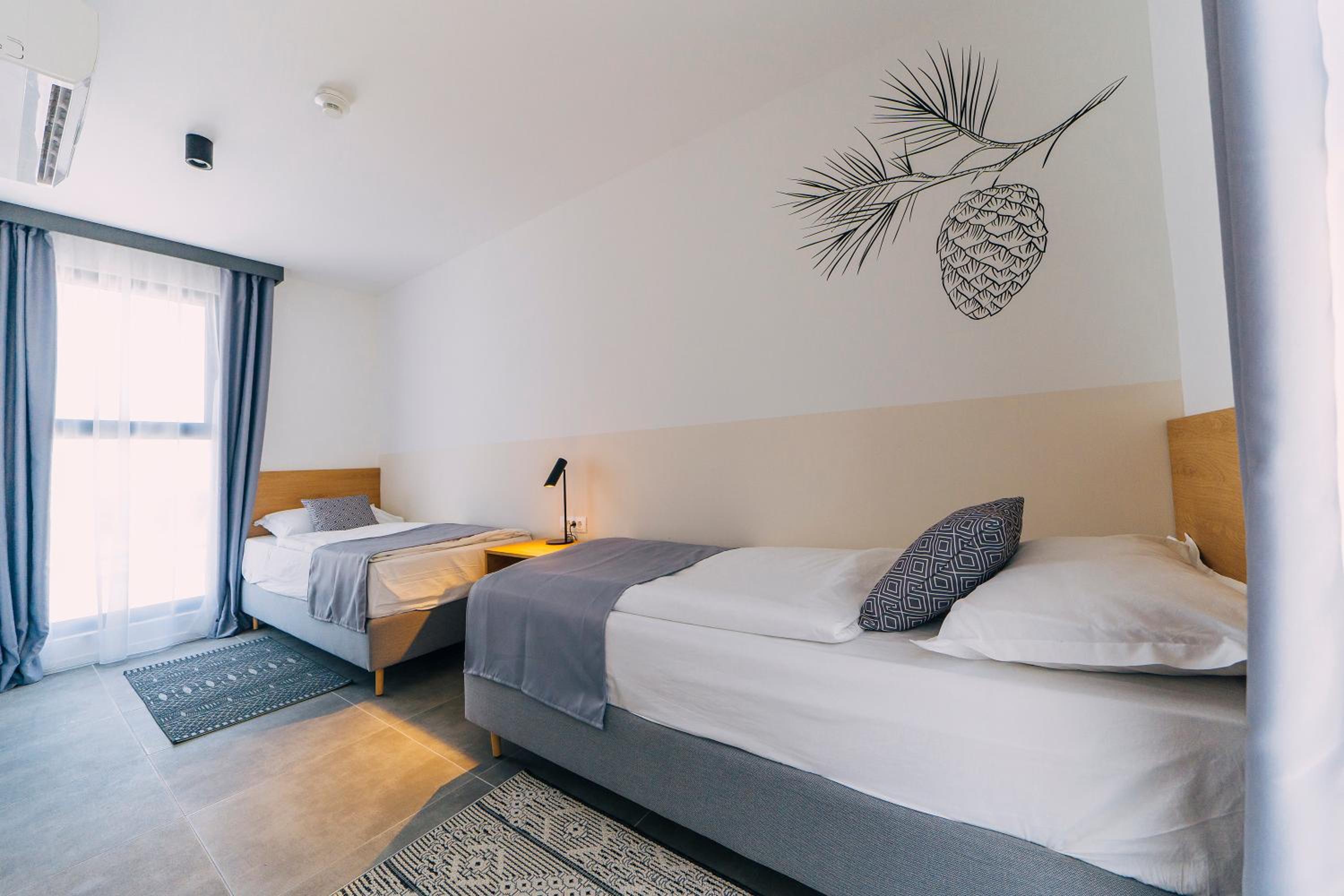 Two Room Suite Balcony - Photo 4