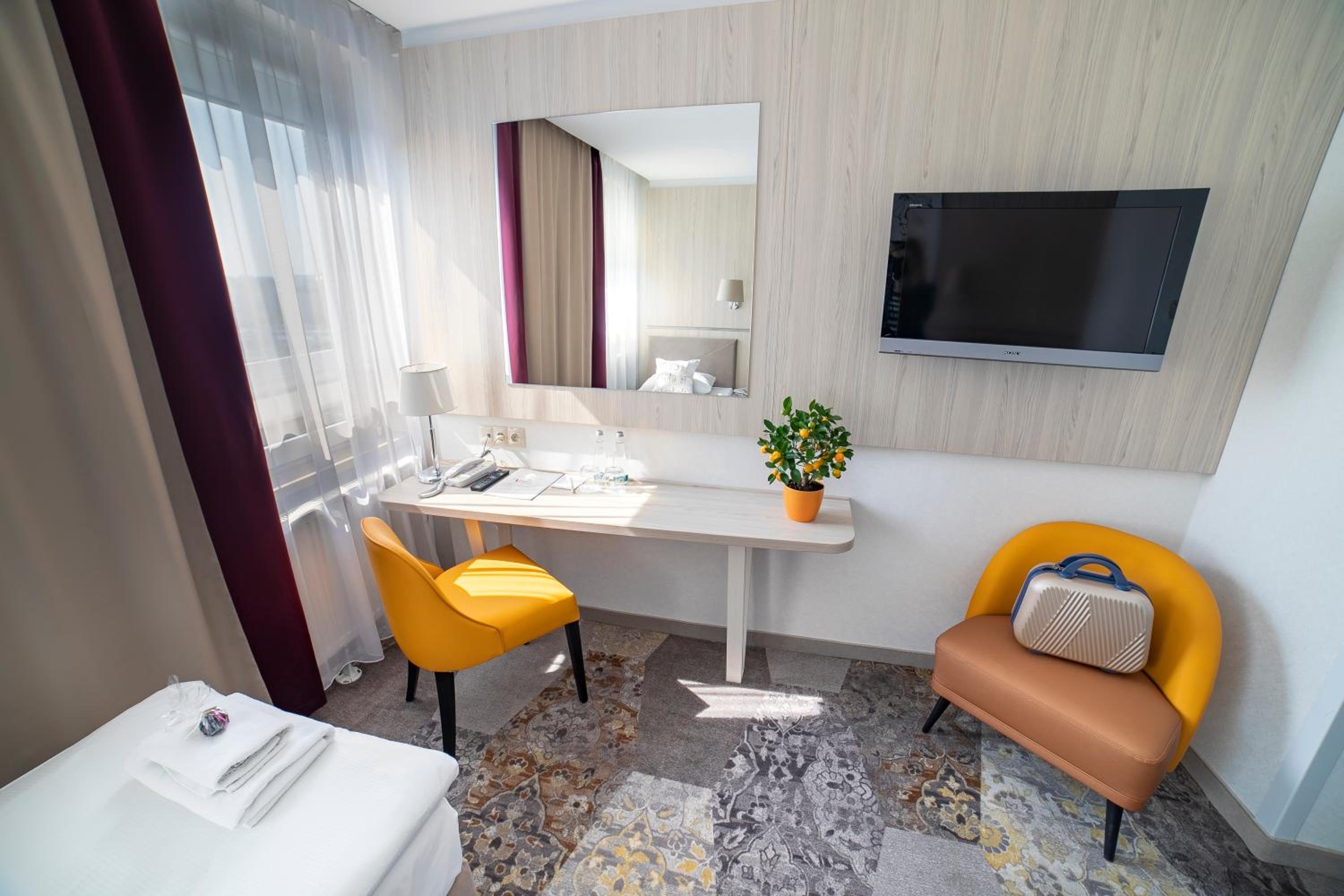 Twin Room - Photo 4