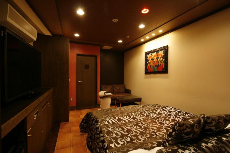 Queen Room photo 1
