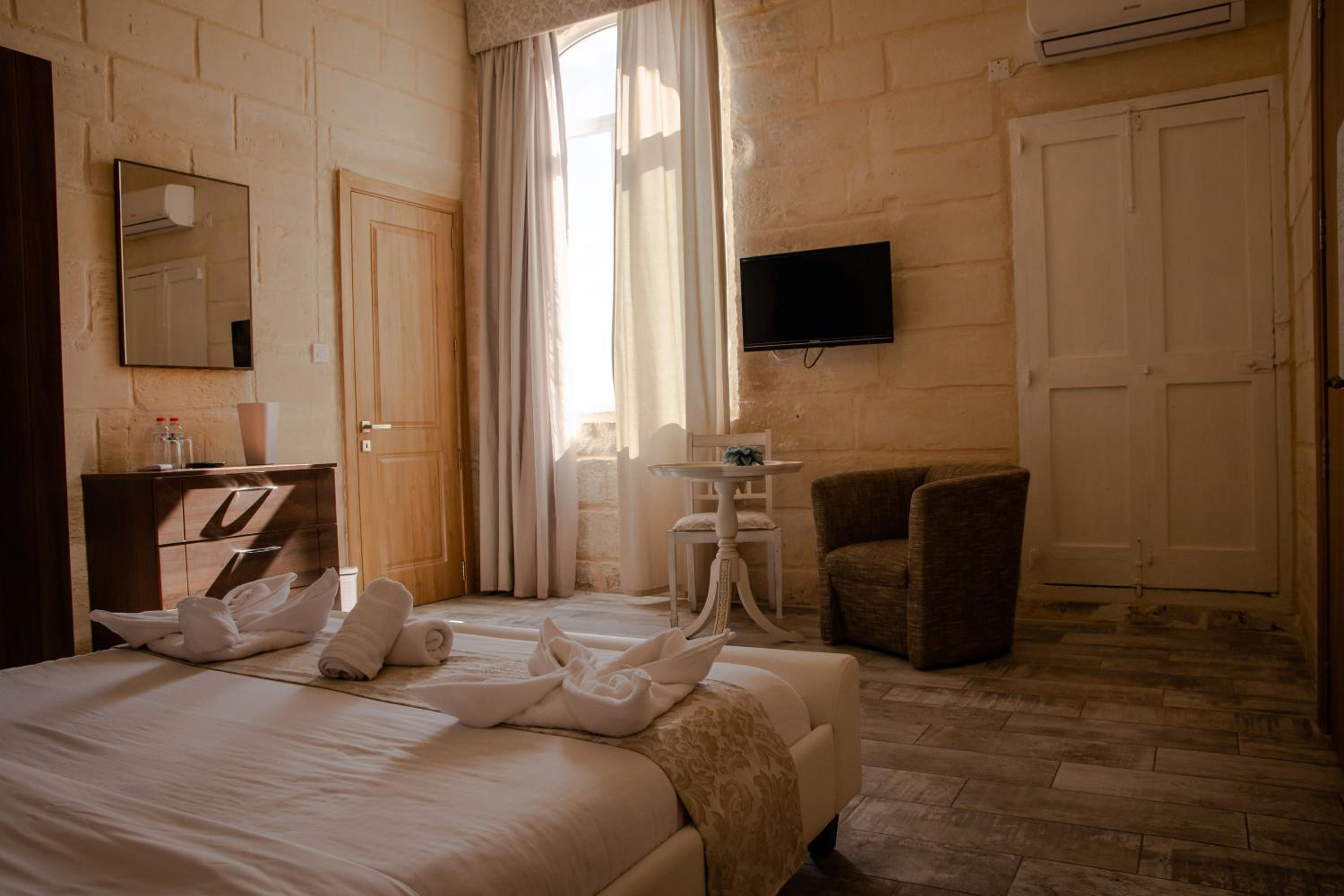 Superior Double Room - Photo 7