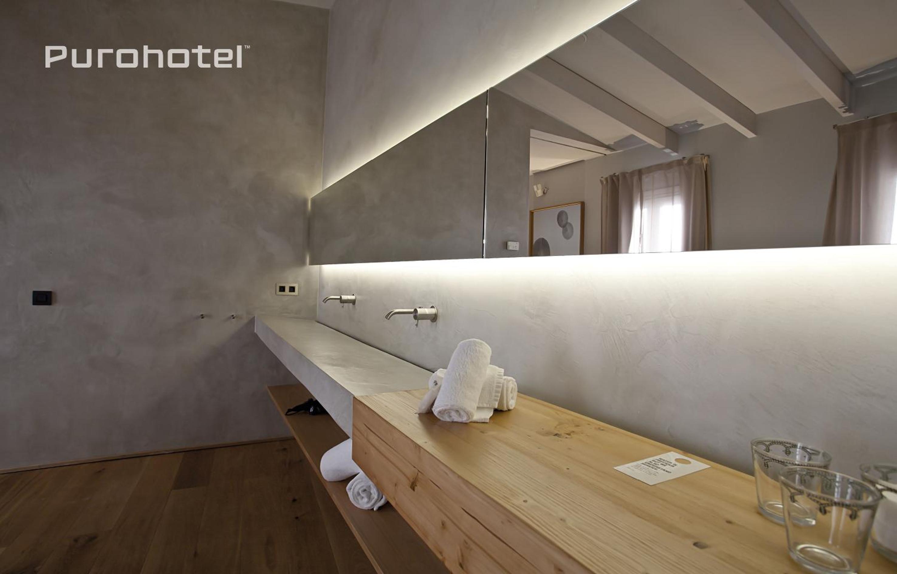 Suite - Photo 10
