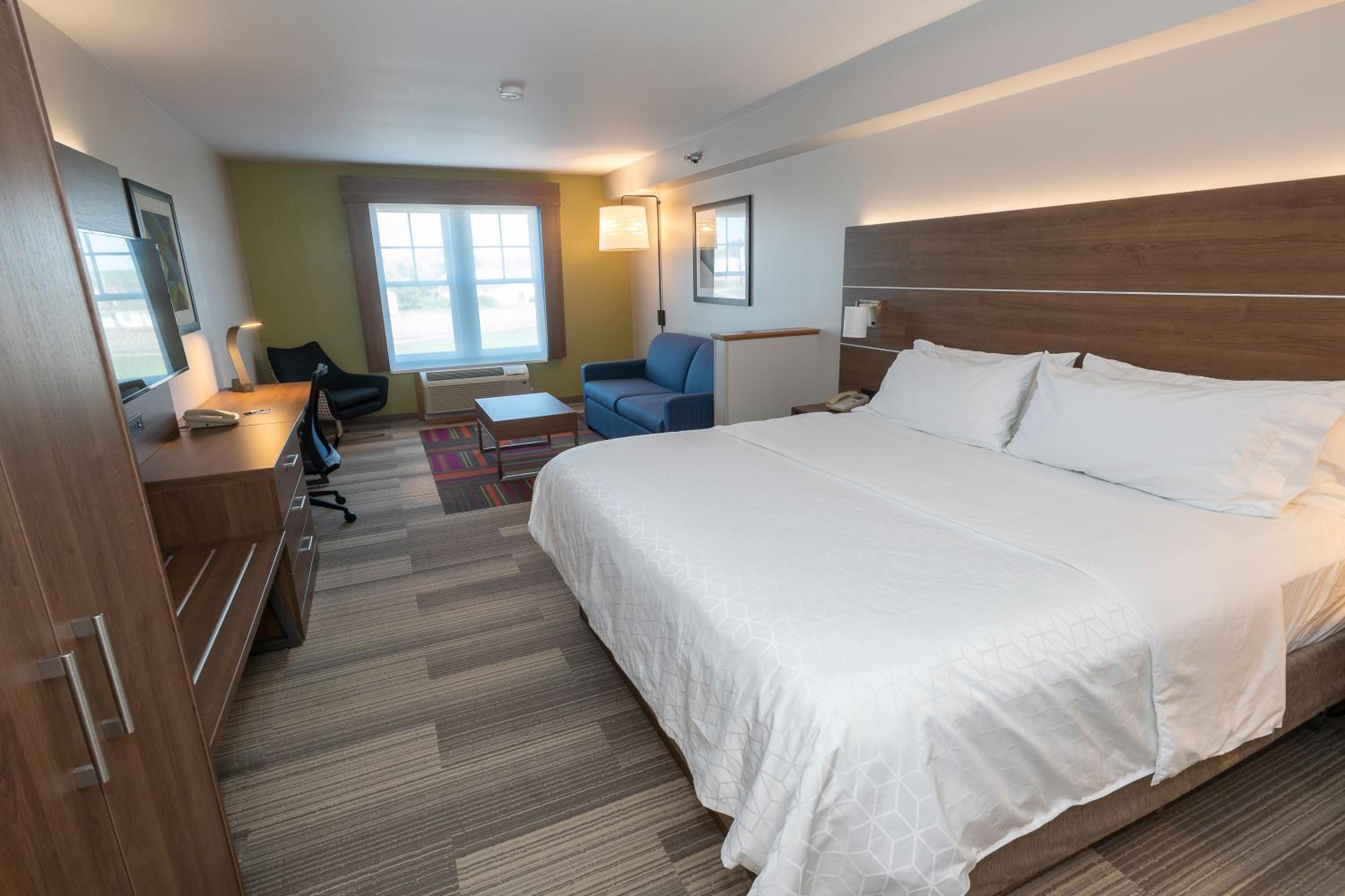 King Suite - Photo 1