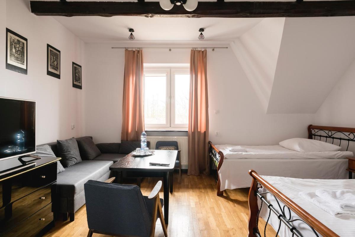 Twin Room with Private Bathroom