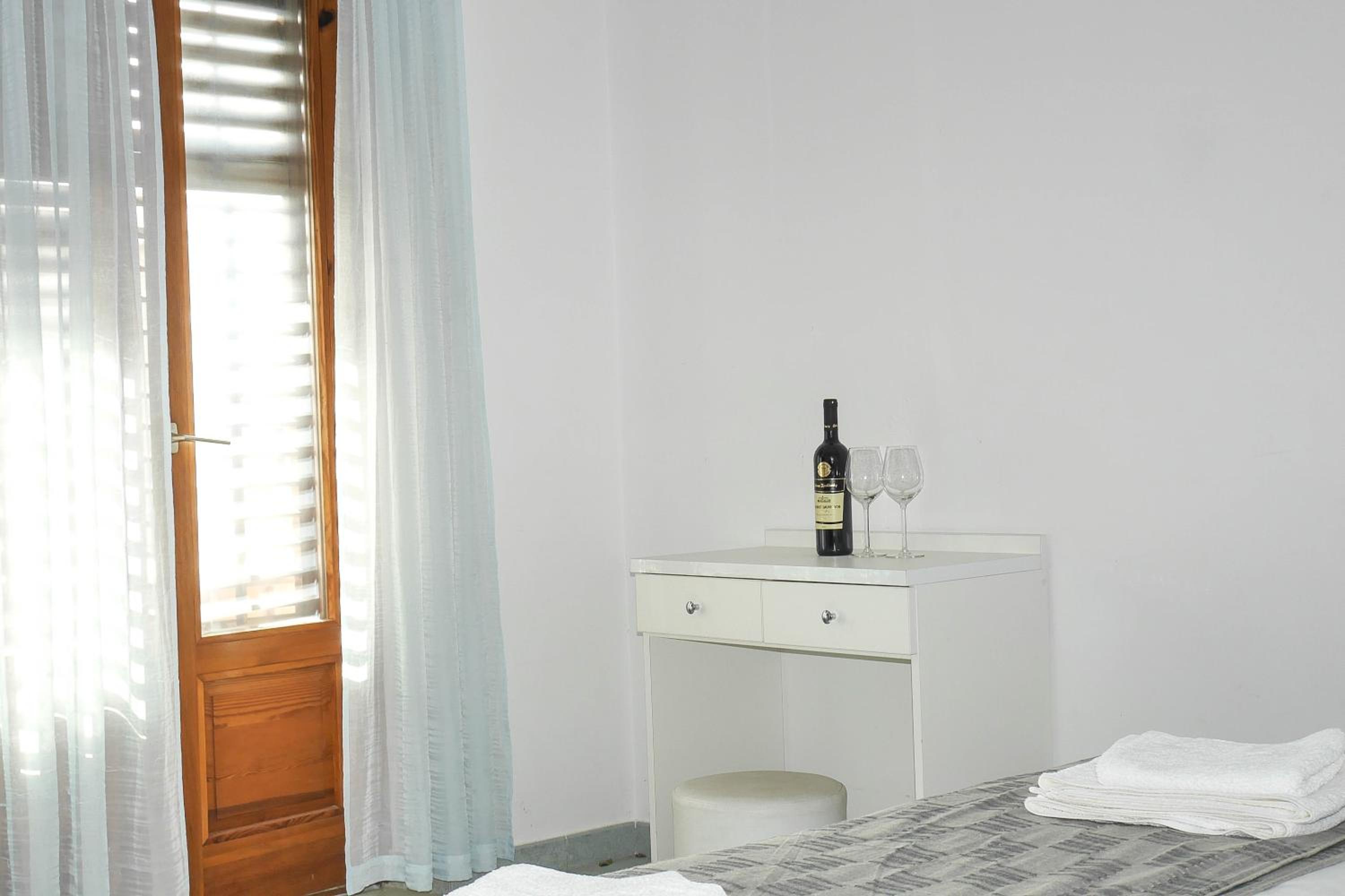 Apartment with Balcony photo 2
