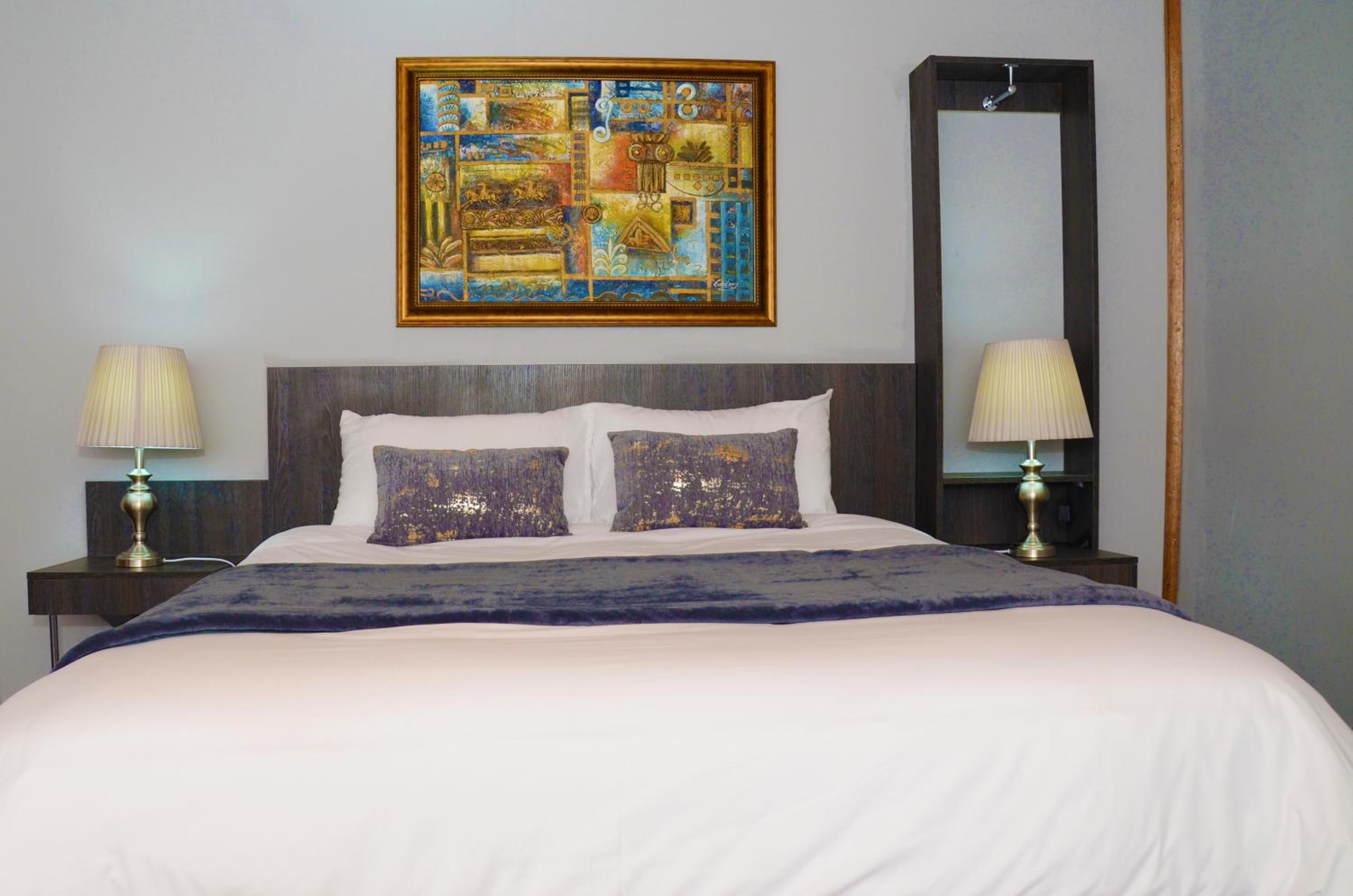 Deluxe Double Room with Shower - Photo 14