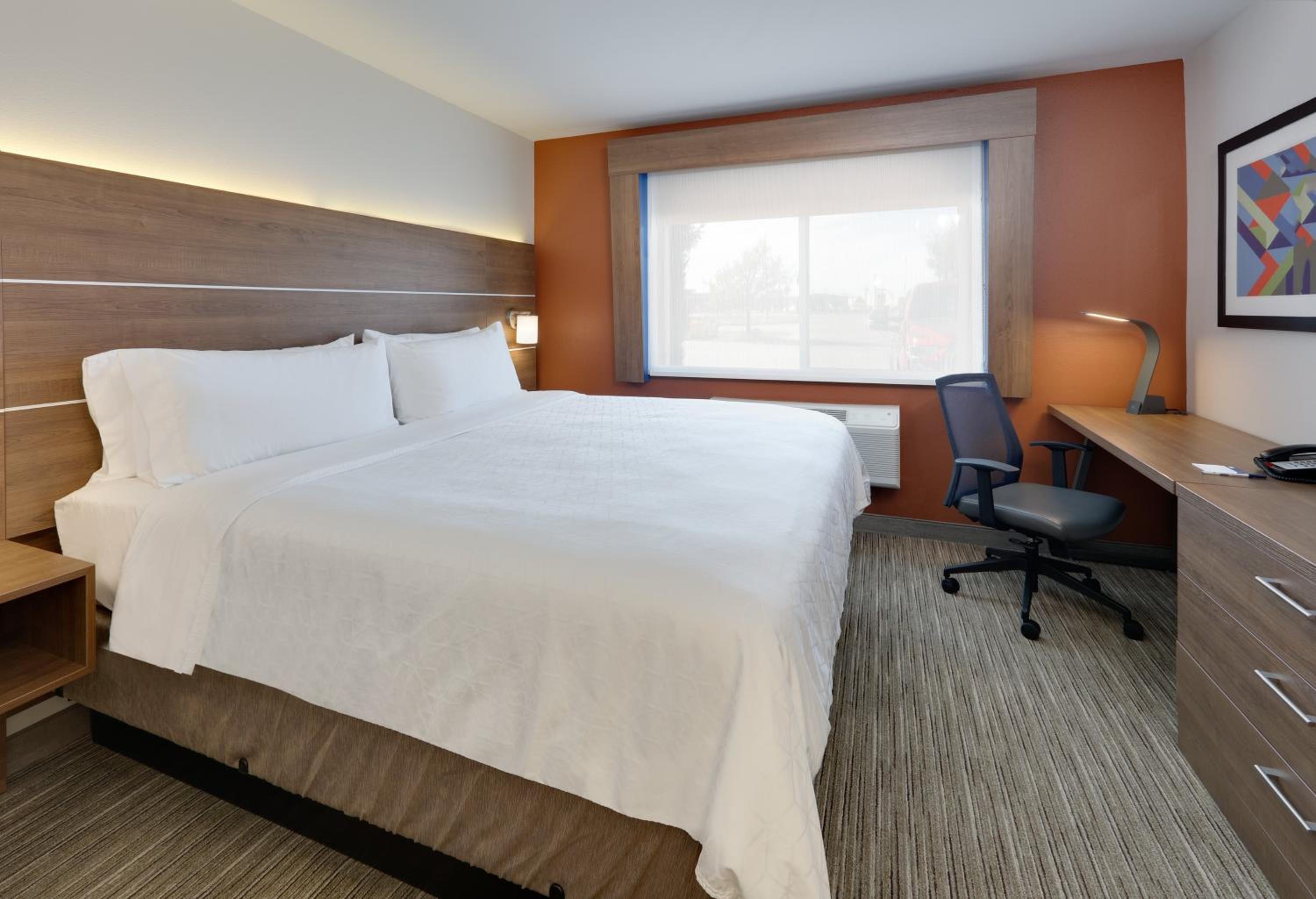 King Suite - Photo 1
