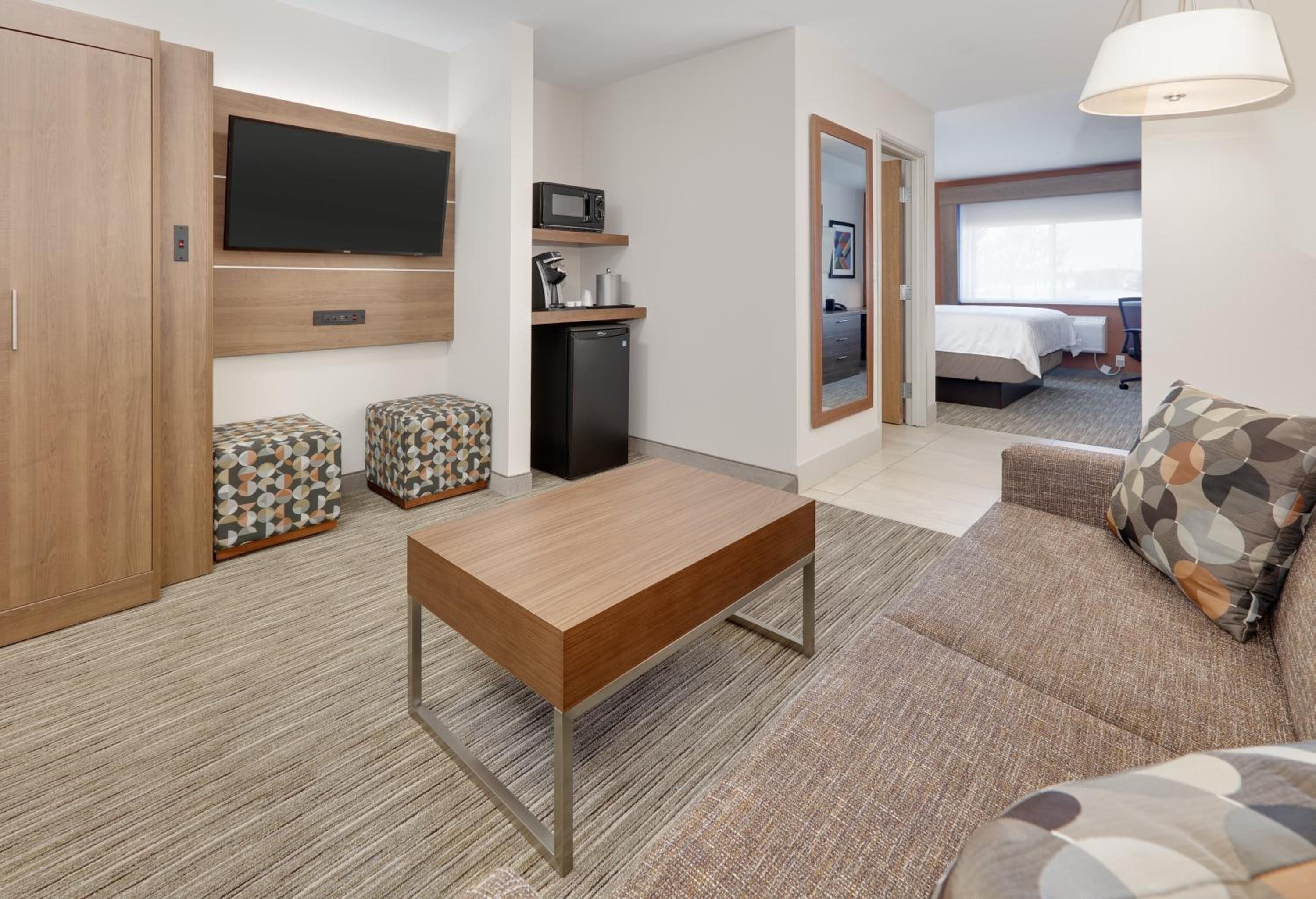 King Suite - Photo 2