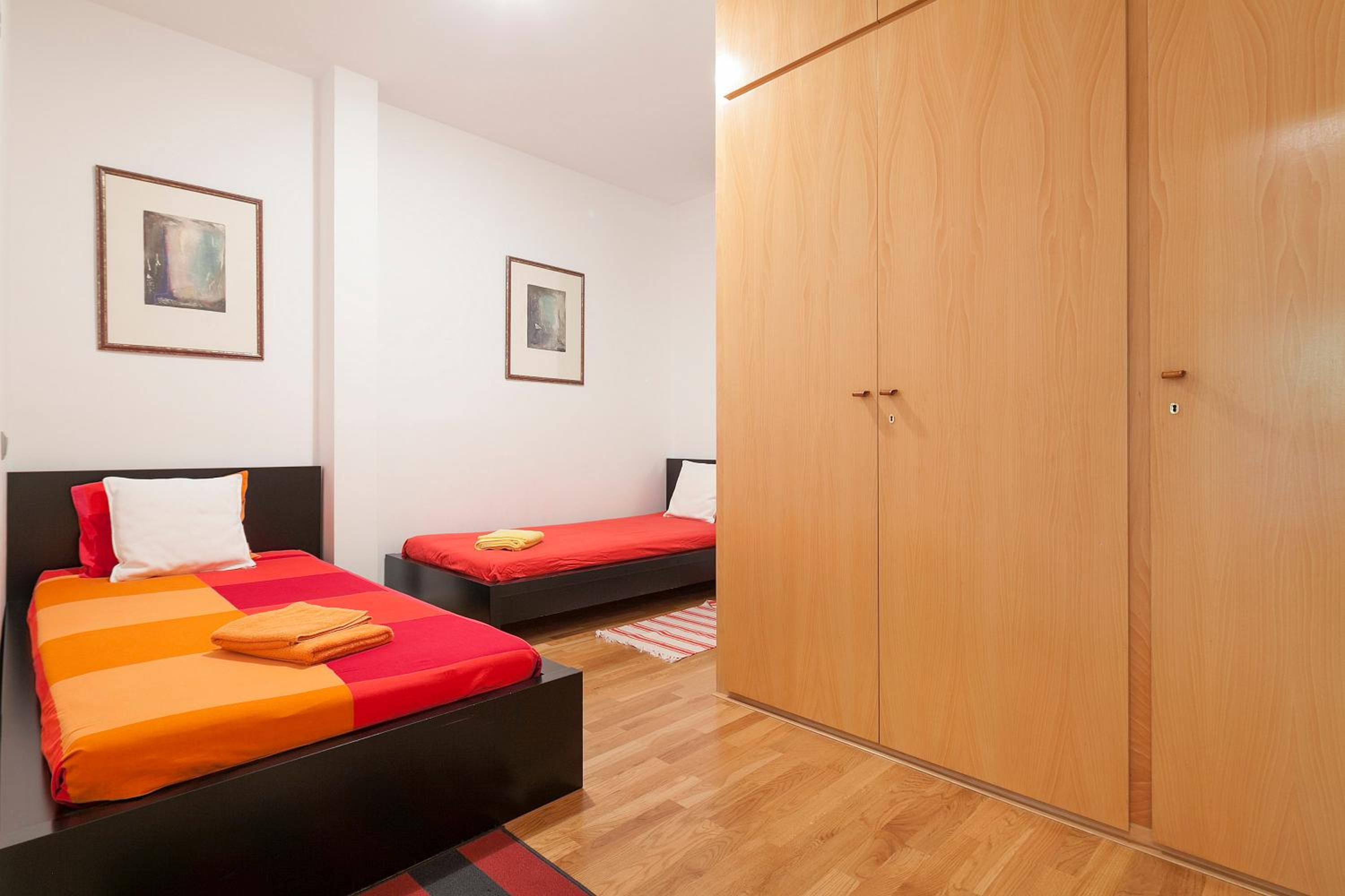 Four-Bedroom Apartment - Travessera de Gracia  photo 2