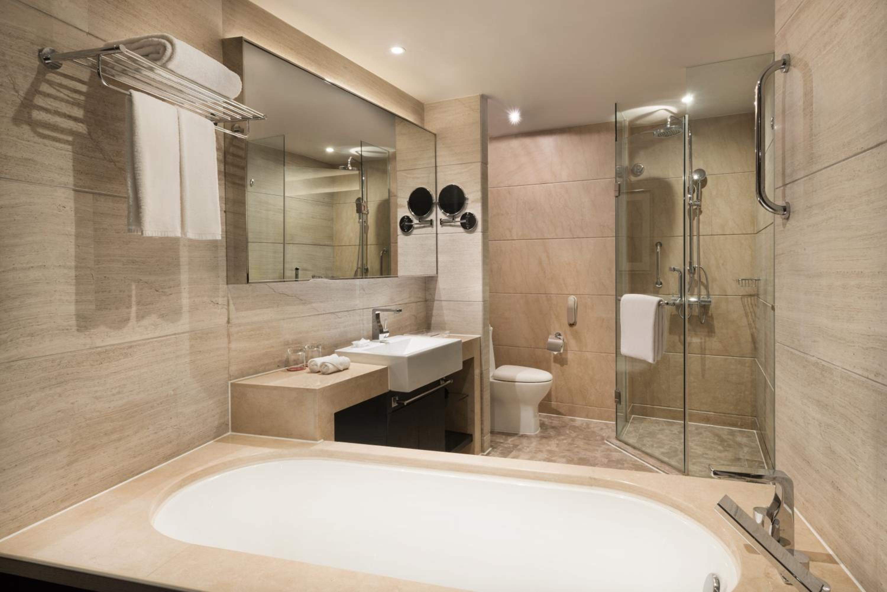 Standard Twin Room - Photo 2