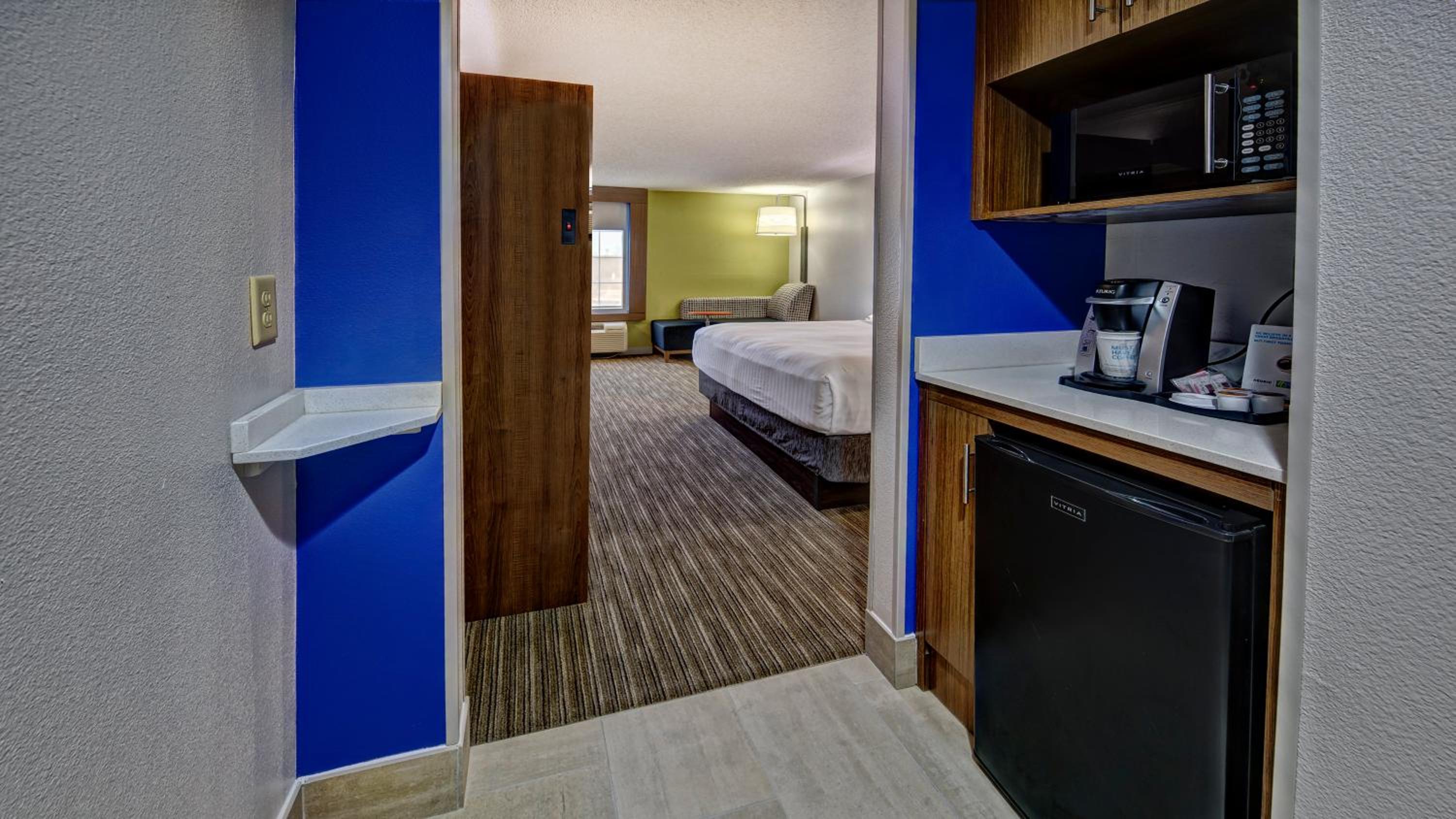 Standard King Room - Photo 2