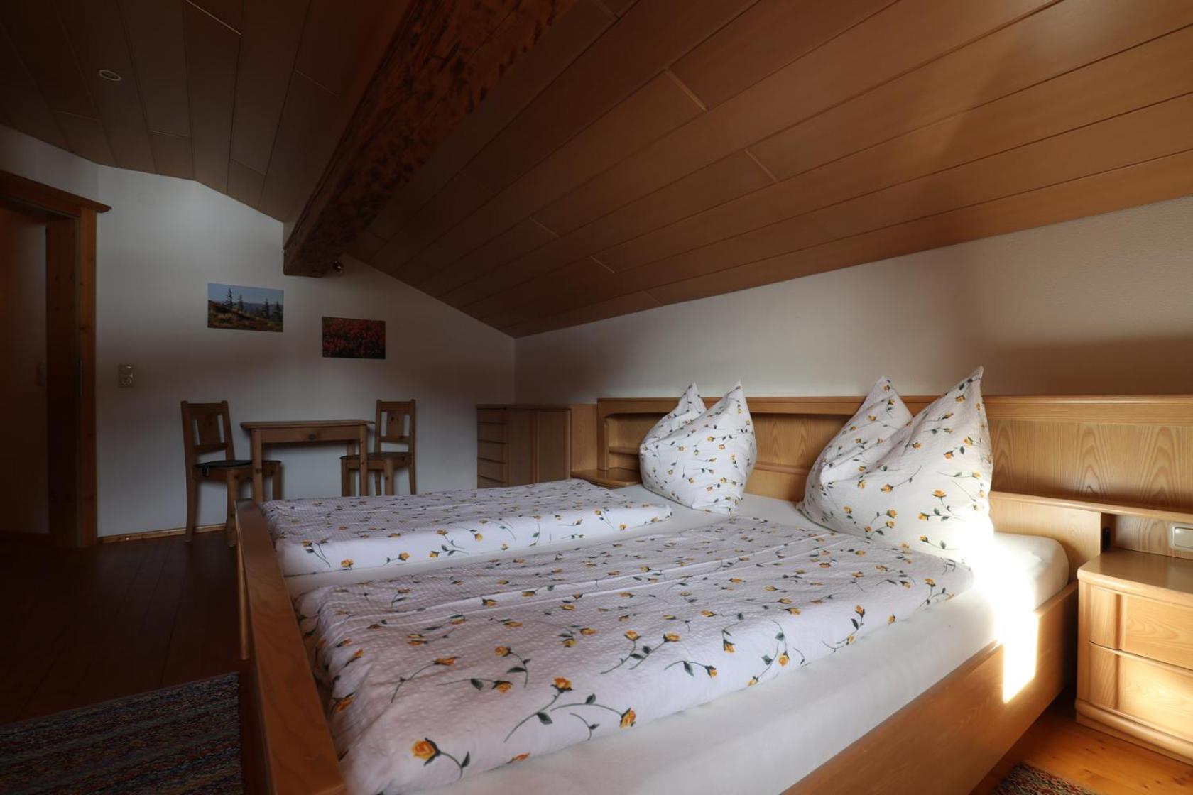 Three-Bedroom Apartment with Balcony