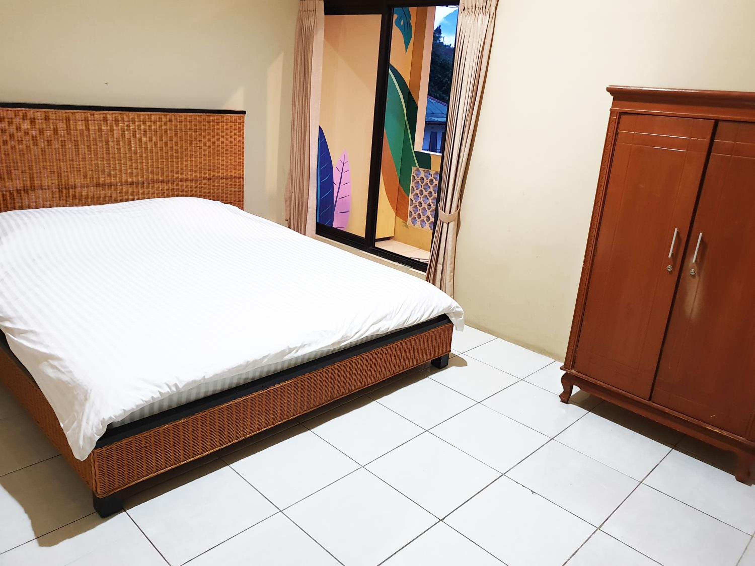 One-Bedroom Villa - Photo 3