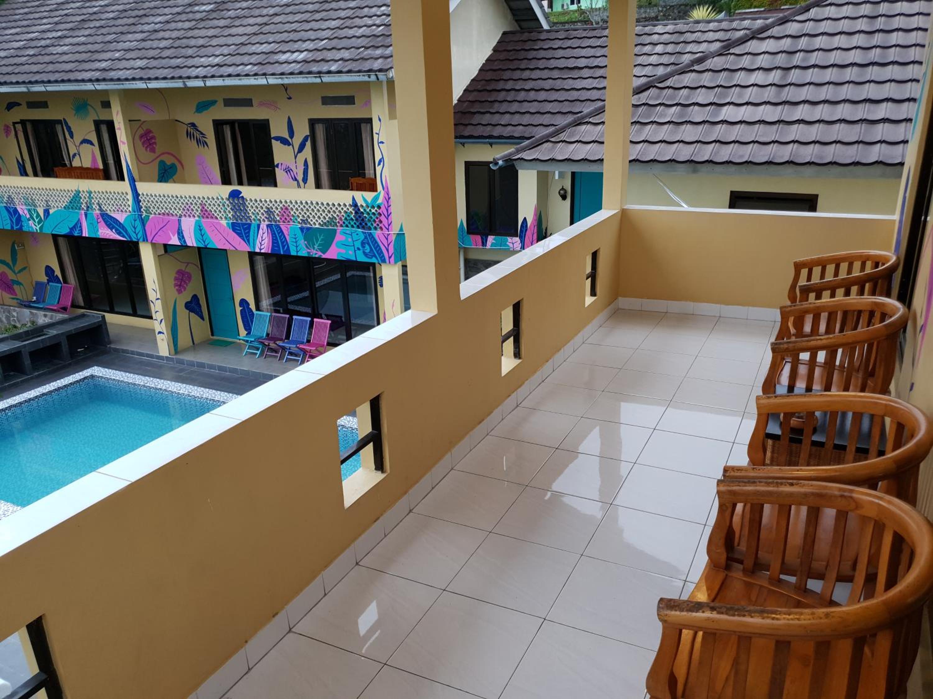 Three-Bedroom Villa - Photo 4