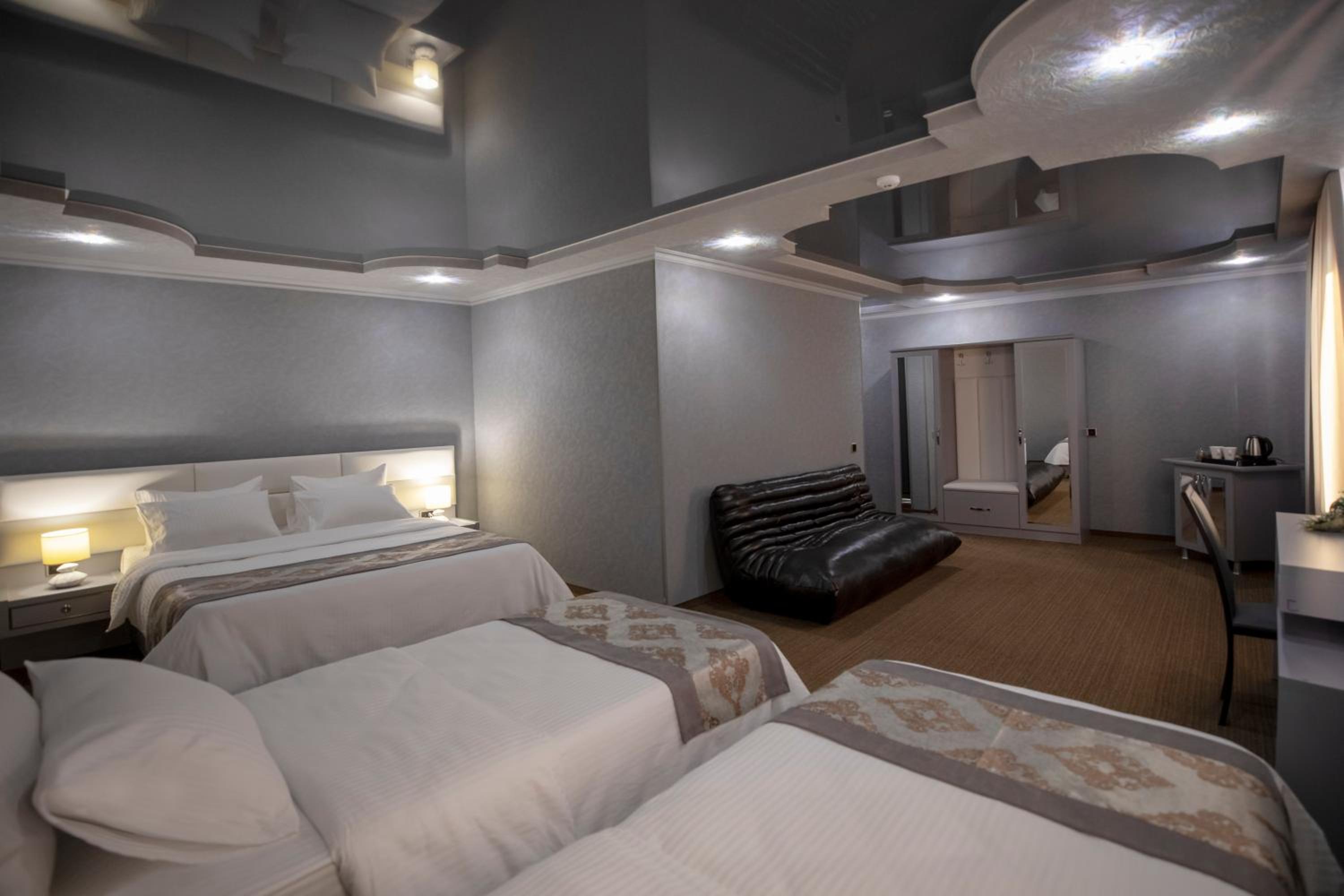 Family Suite - Photo 5