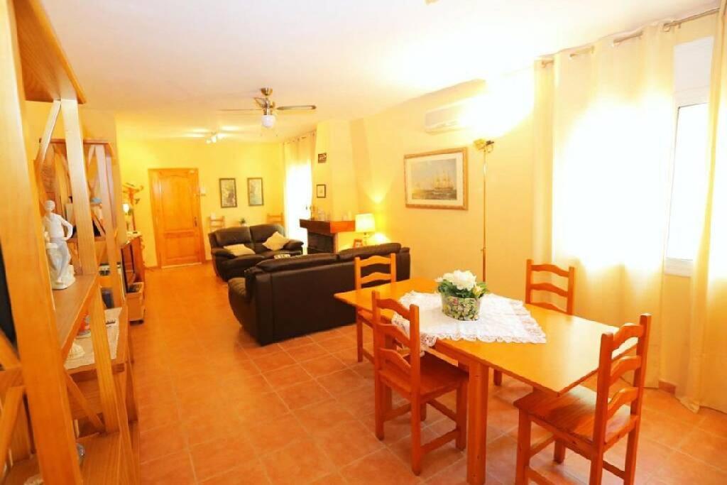 Villa photo 2