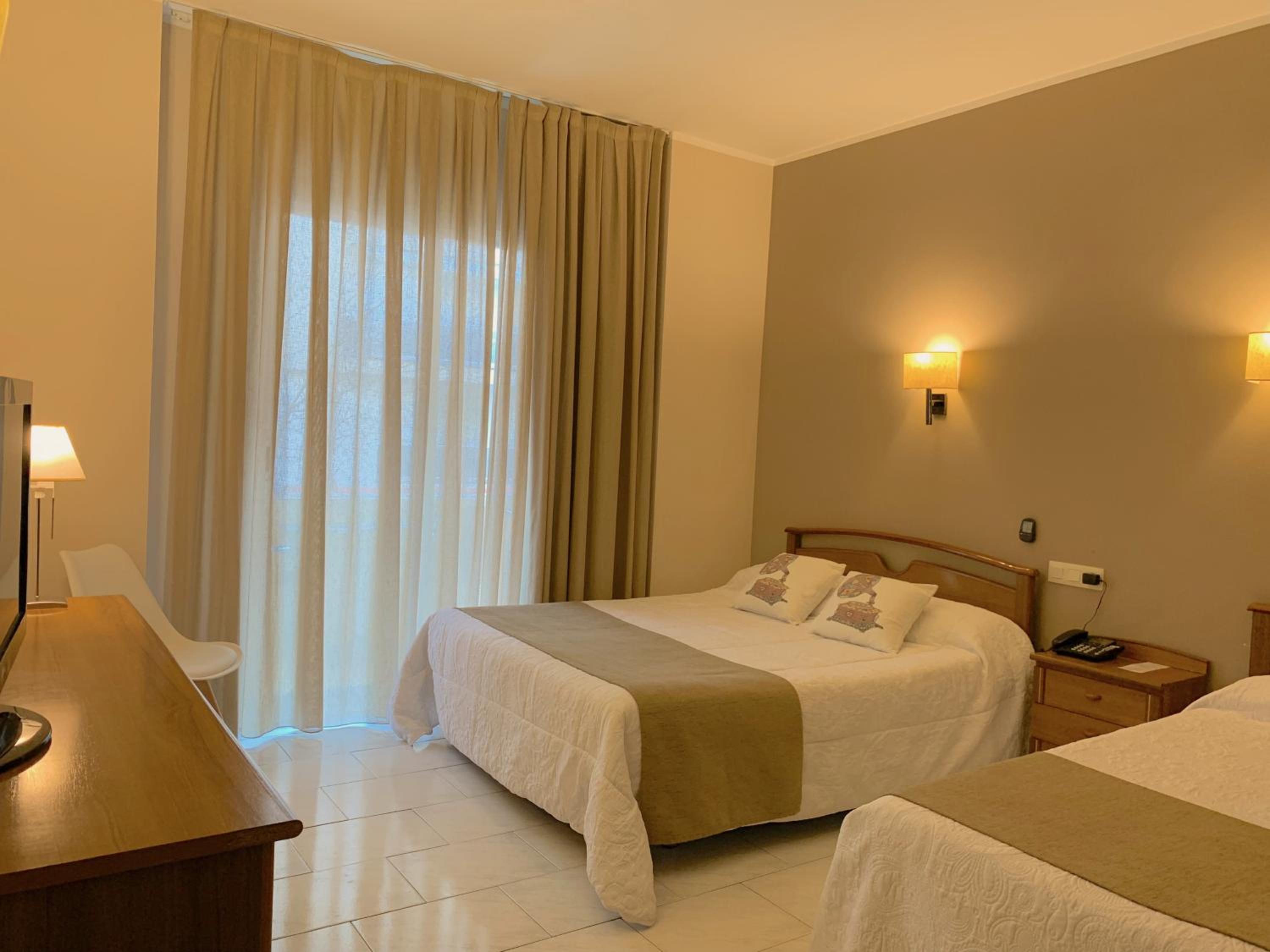 Triple Room with Balcony photo 2