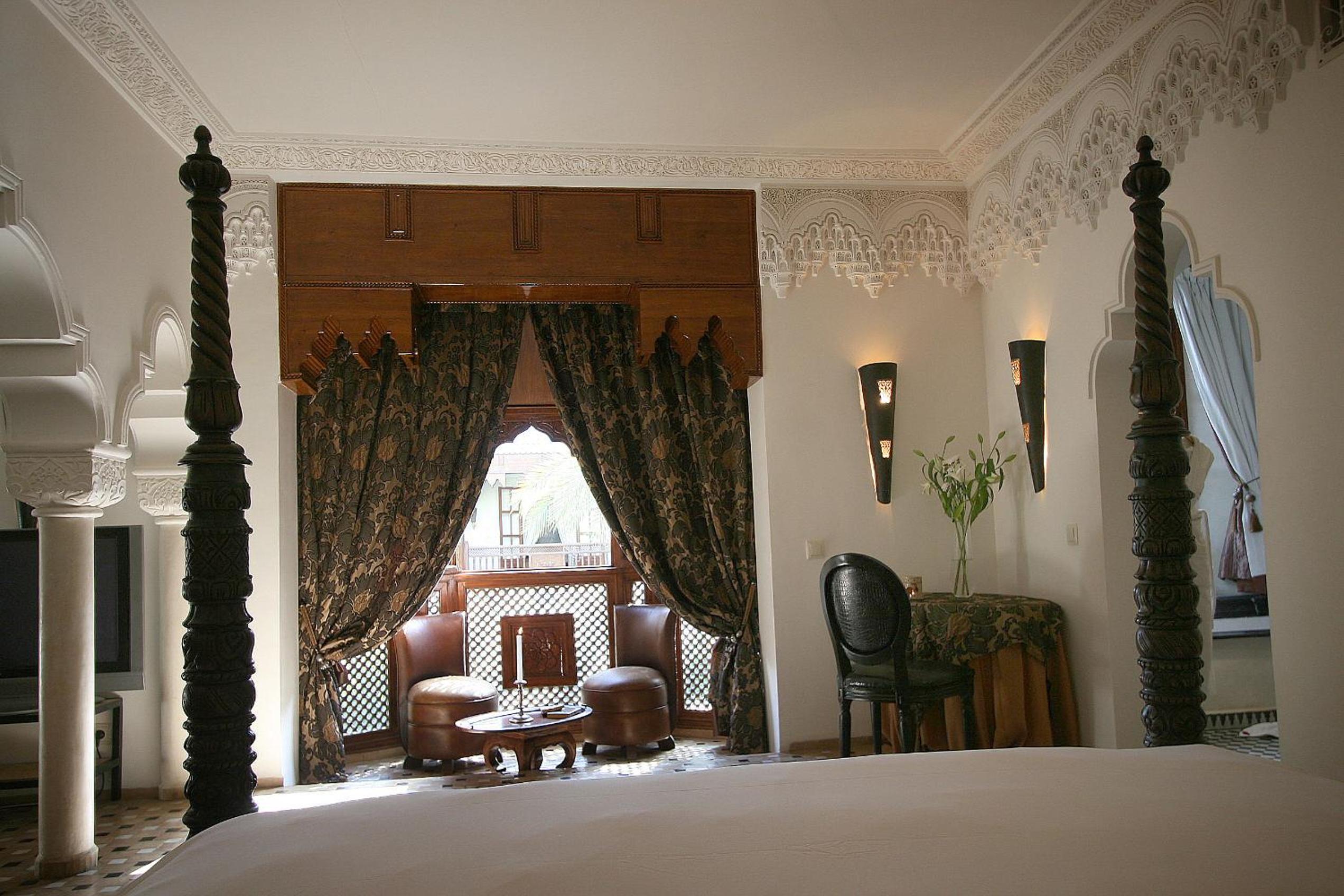 King Suite with Balcony - Photo 1