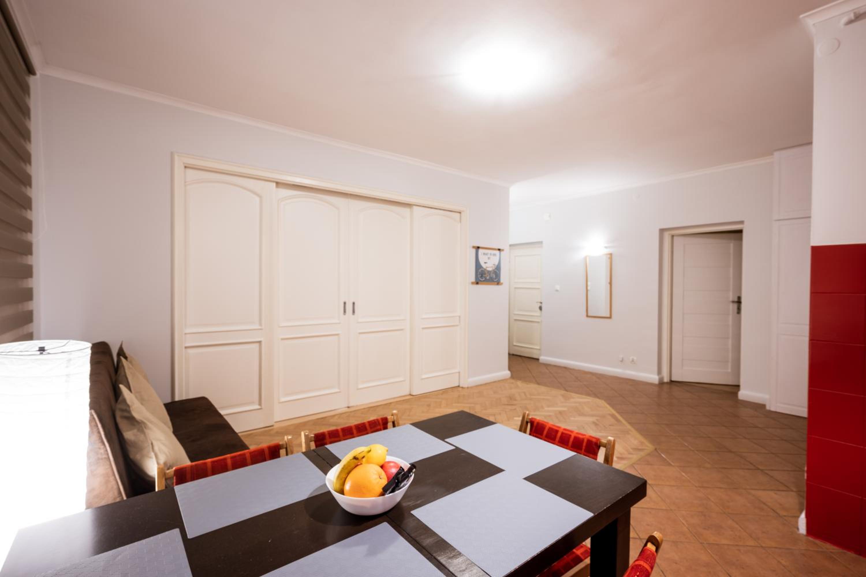 Three-Bedroom Apartment - Photo 11