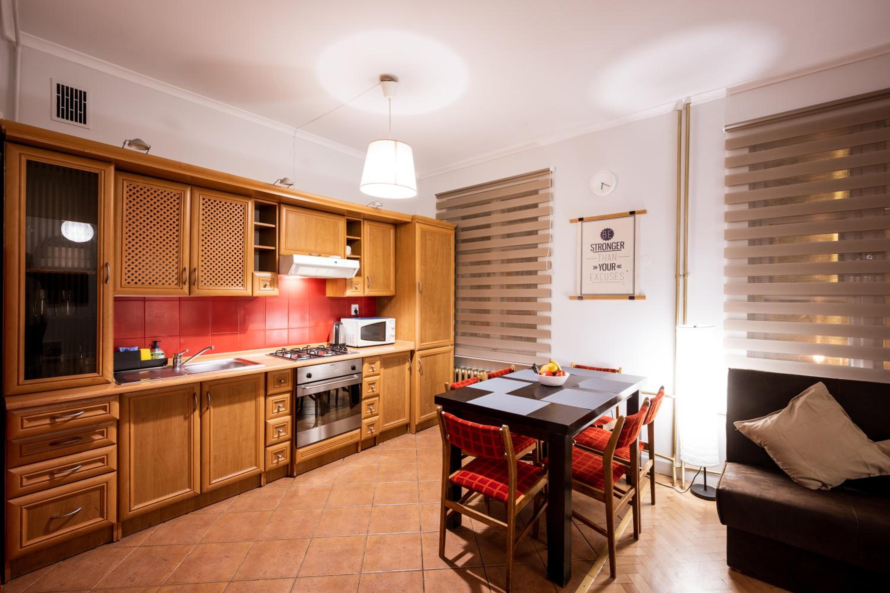Three-Bedroom Apartment - Photo 4