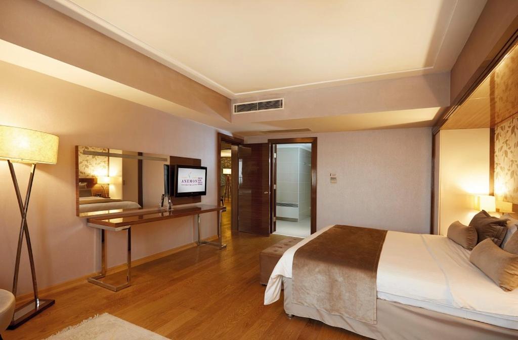 Presidential Suite photo 1