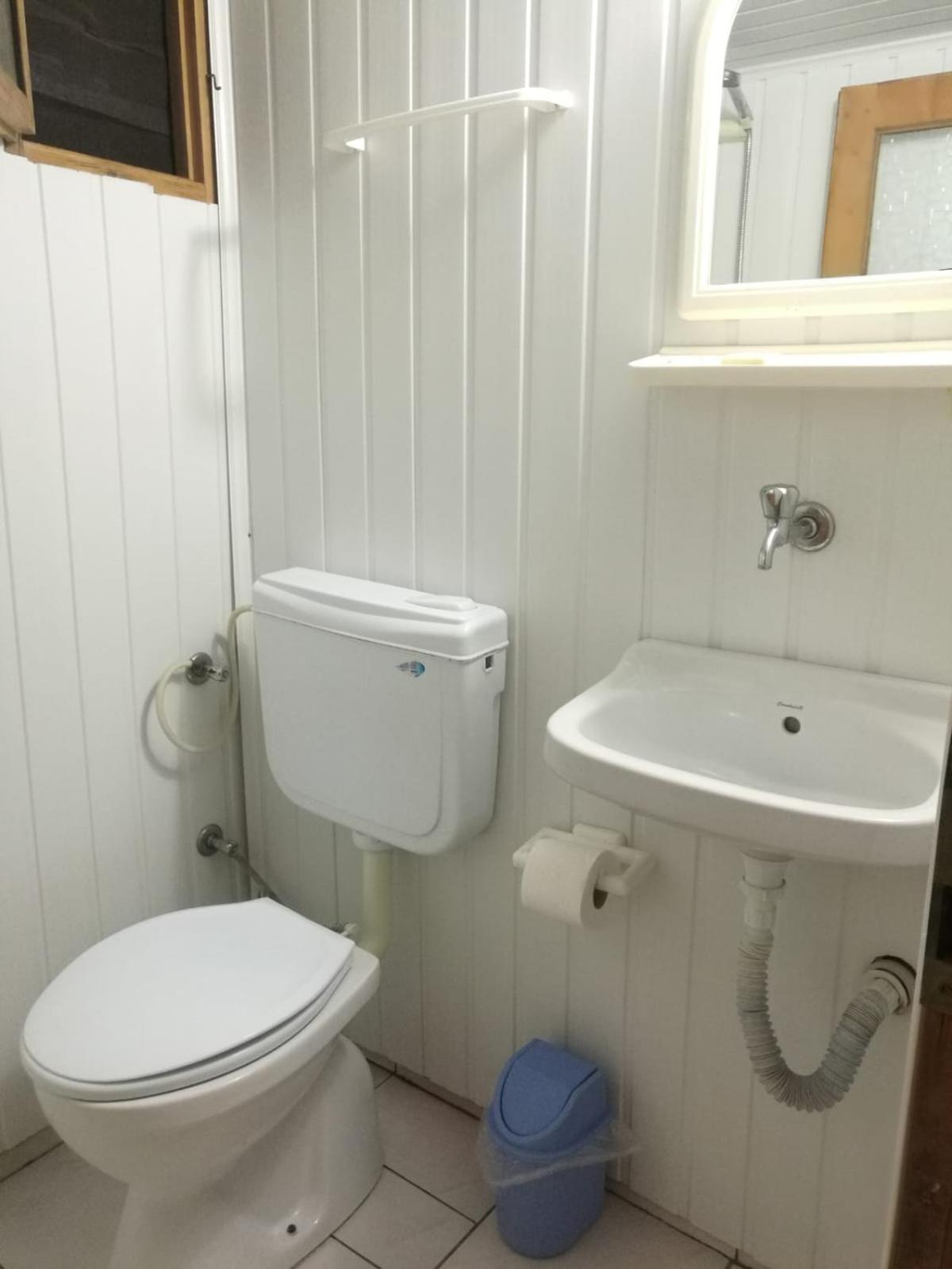 Bungalow (2 Adults) - Photo 7