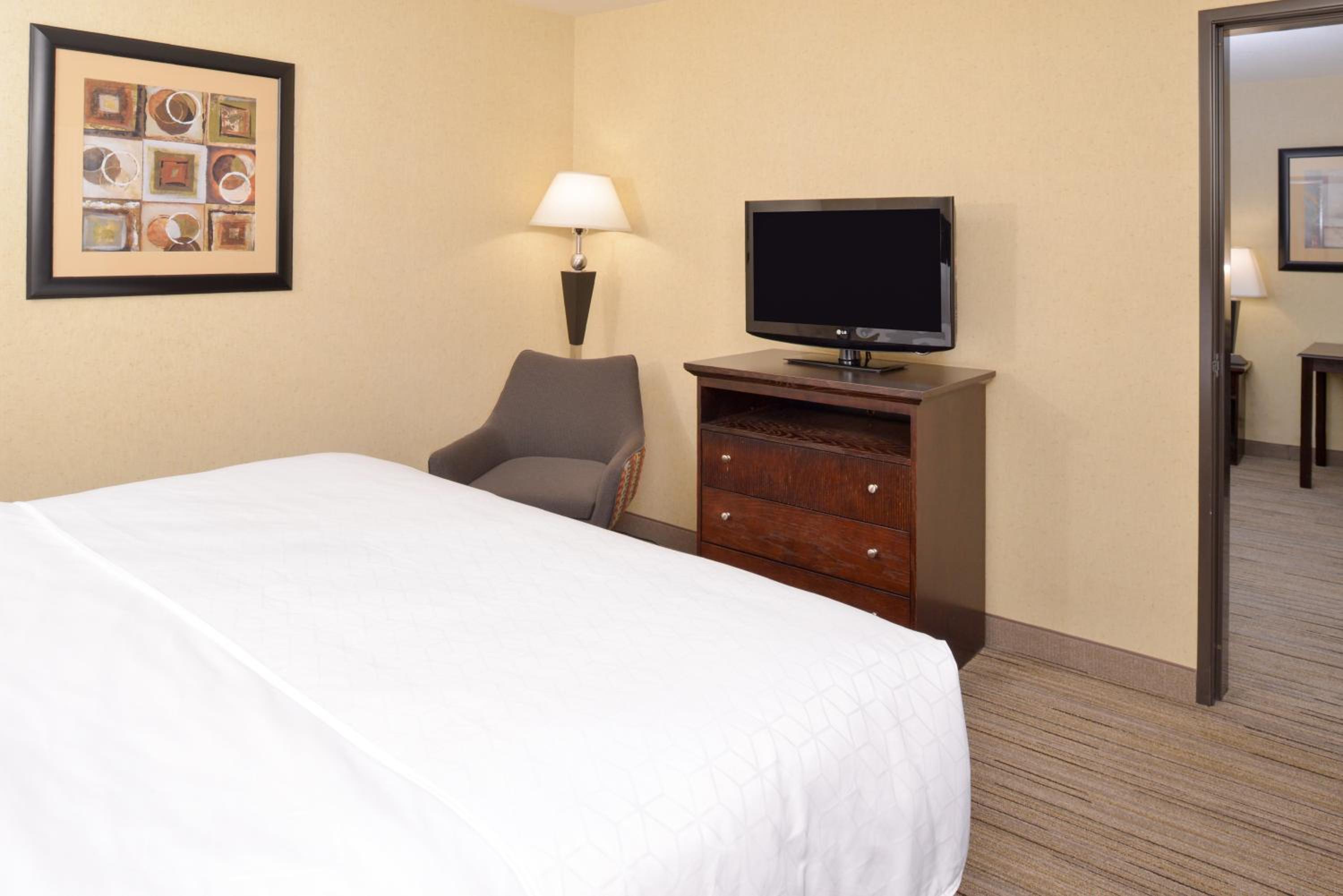 Two-Bedroom Suite with Two King Beds - Photo 1