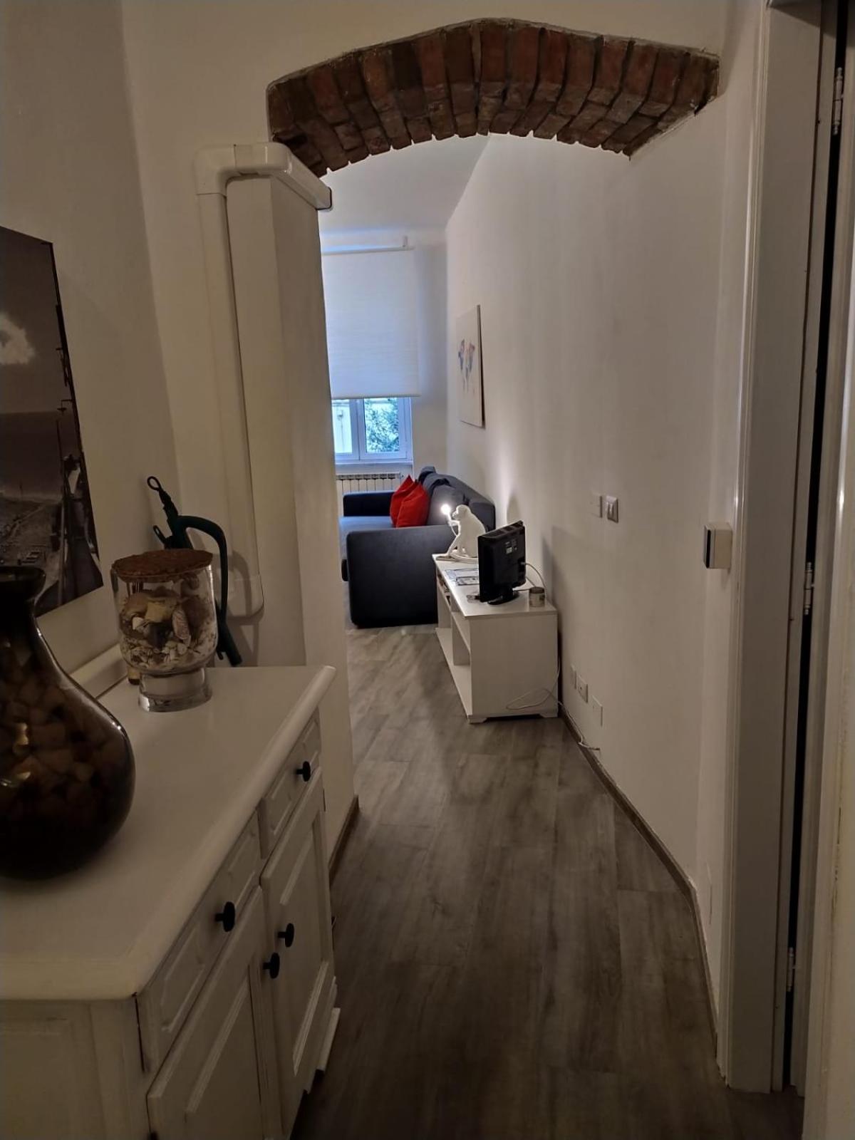 Studio Apartment - Photo 3