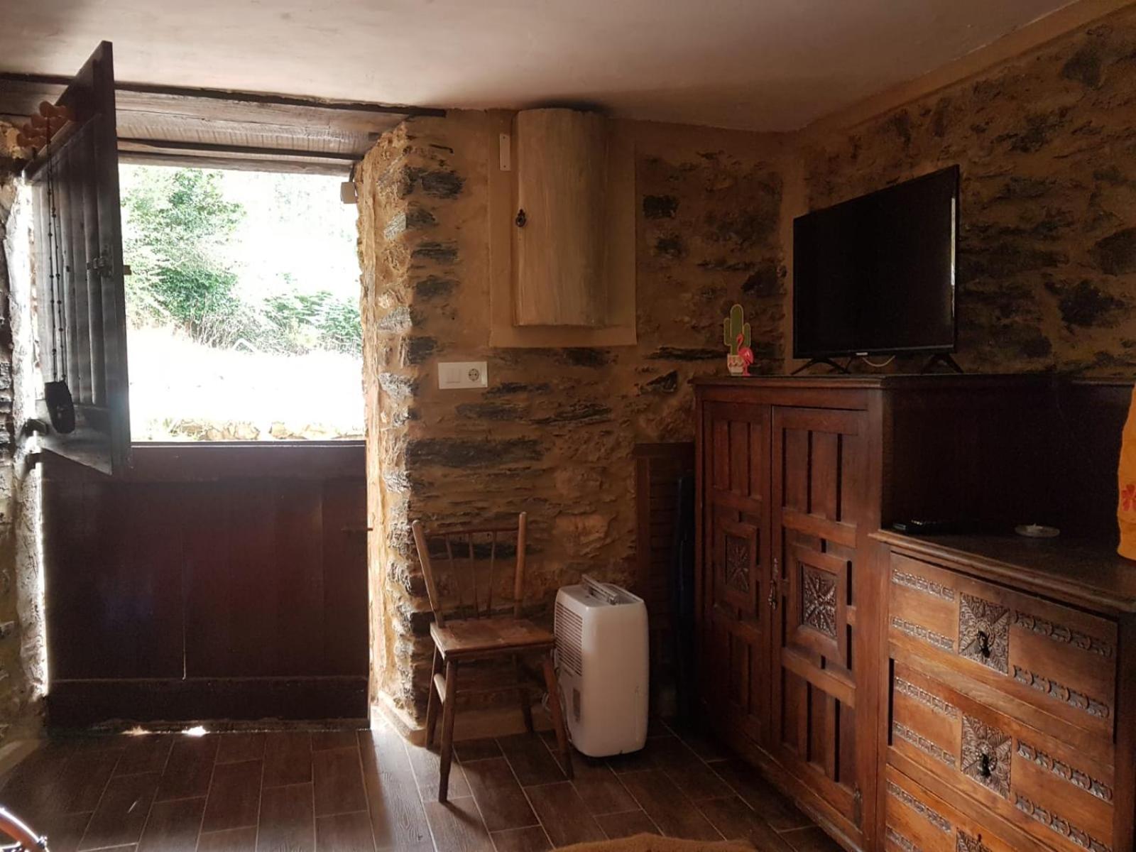 Estudio con sofá cama