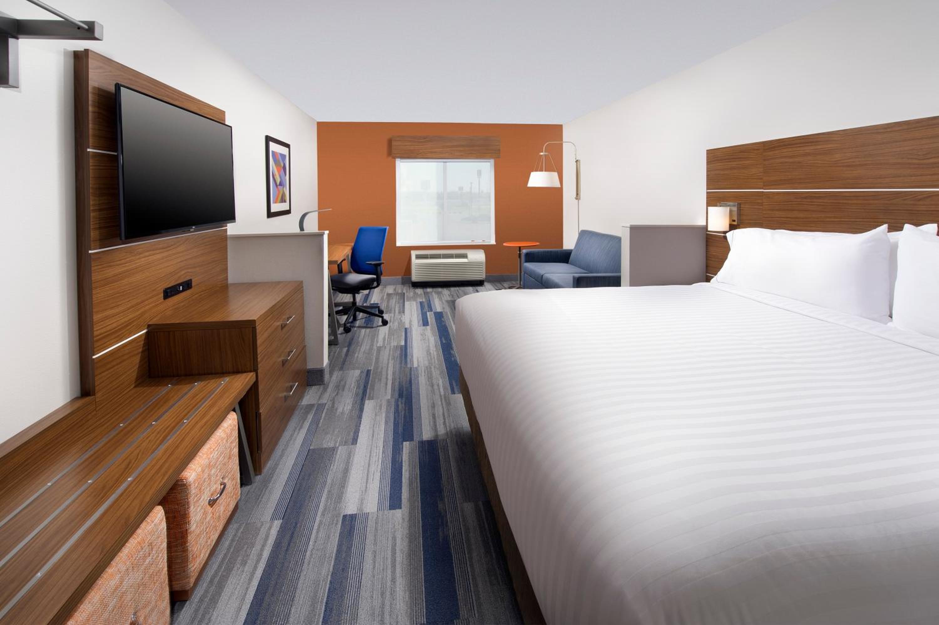 King Suite with Sofa Bed