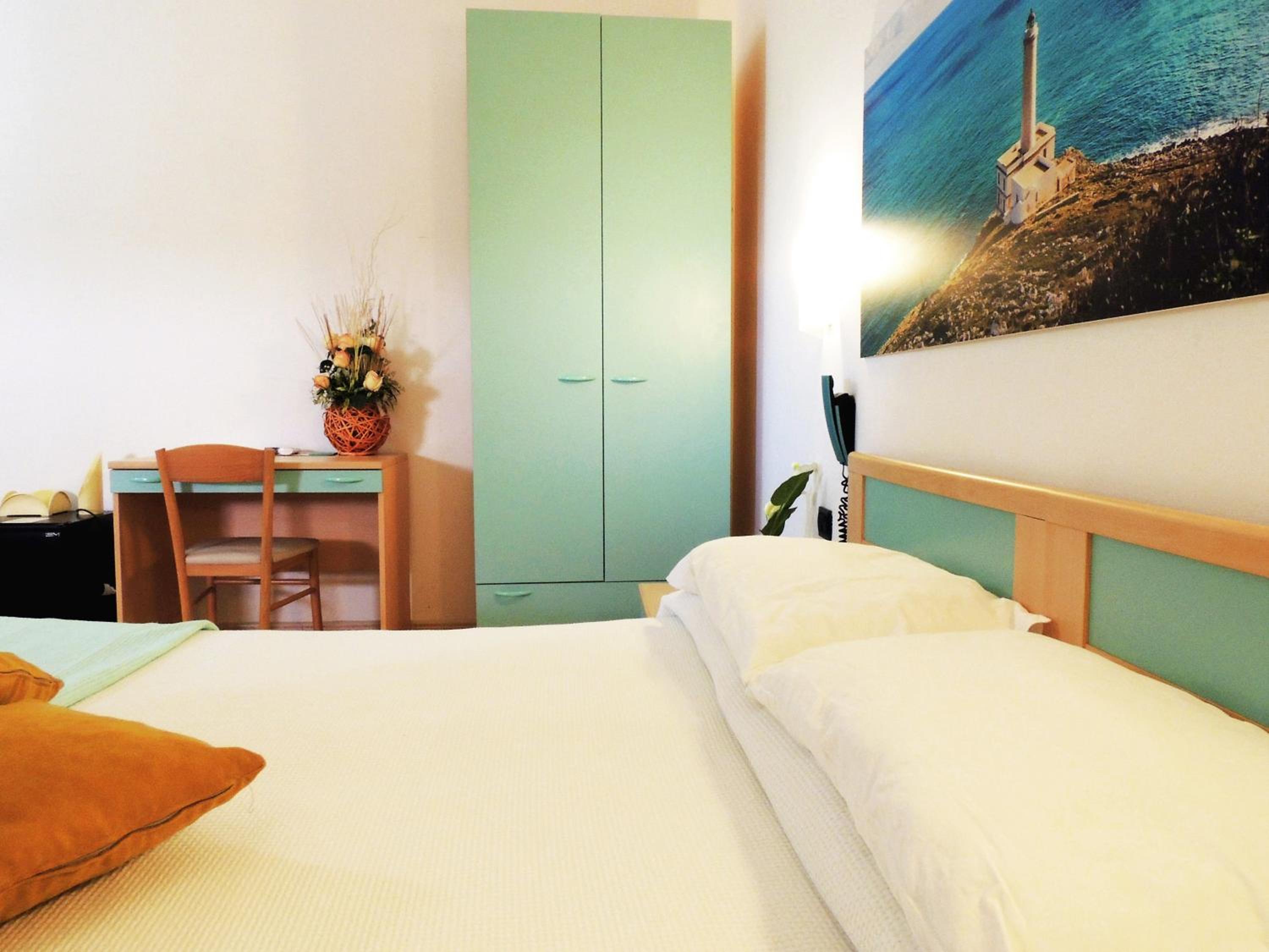 Double Room - Photo 9
