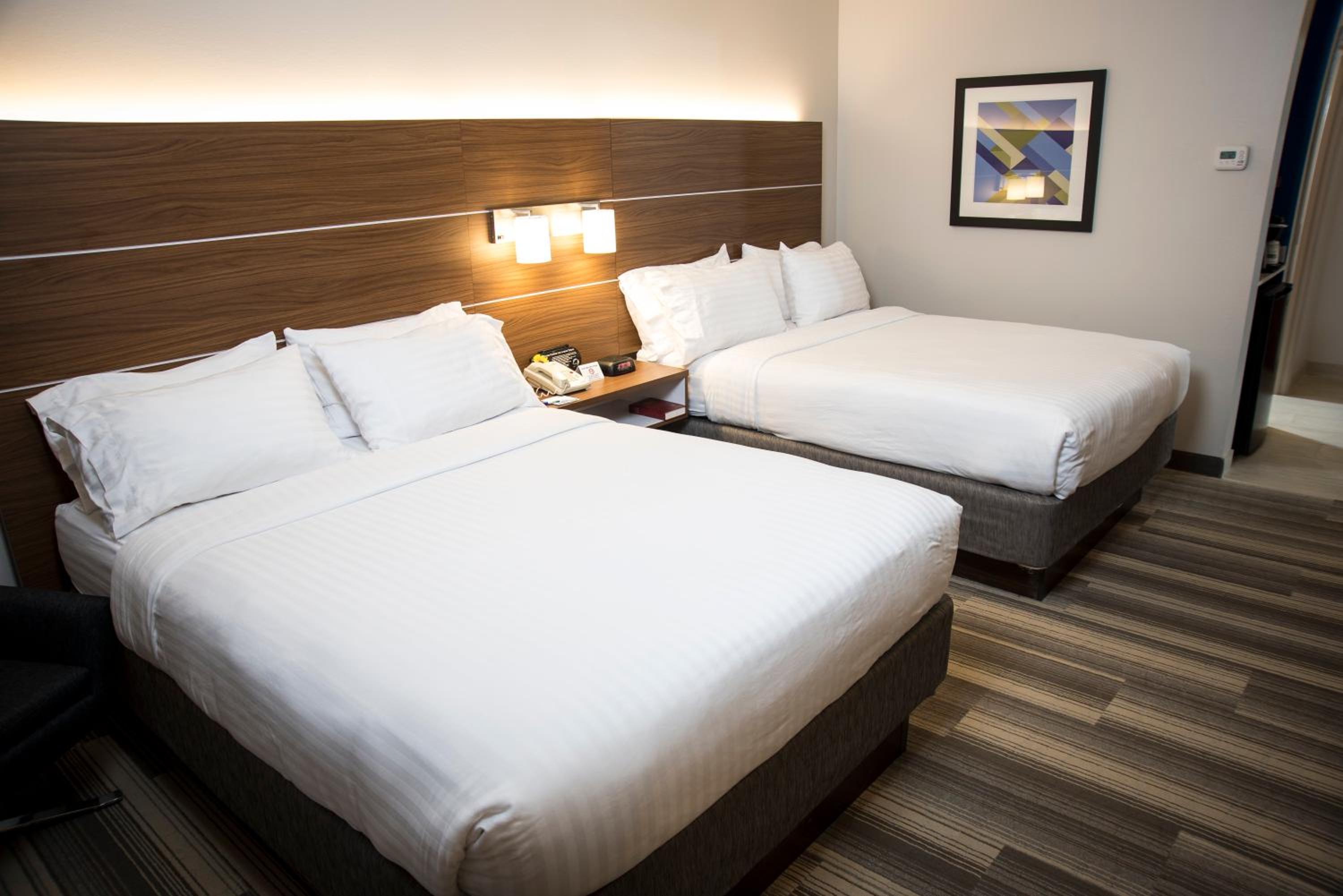 Standard Queen Room with Two Queen Beds - Photo 1