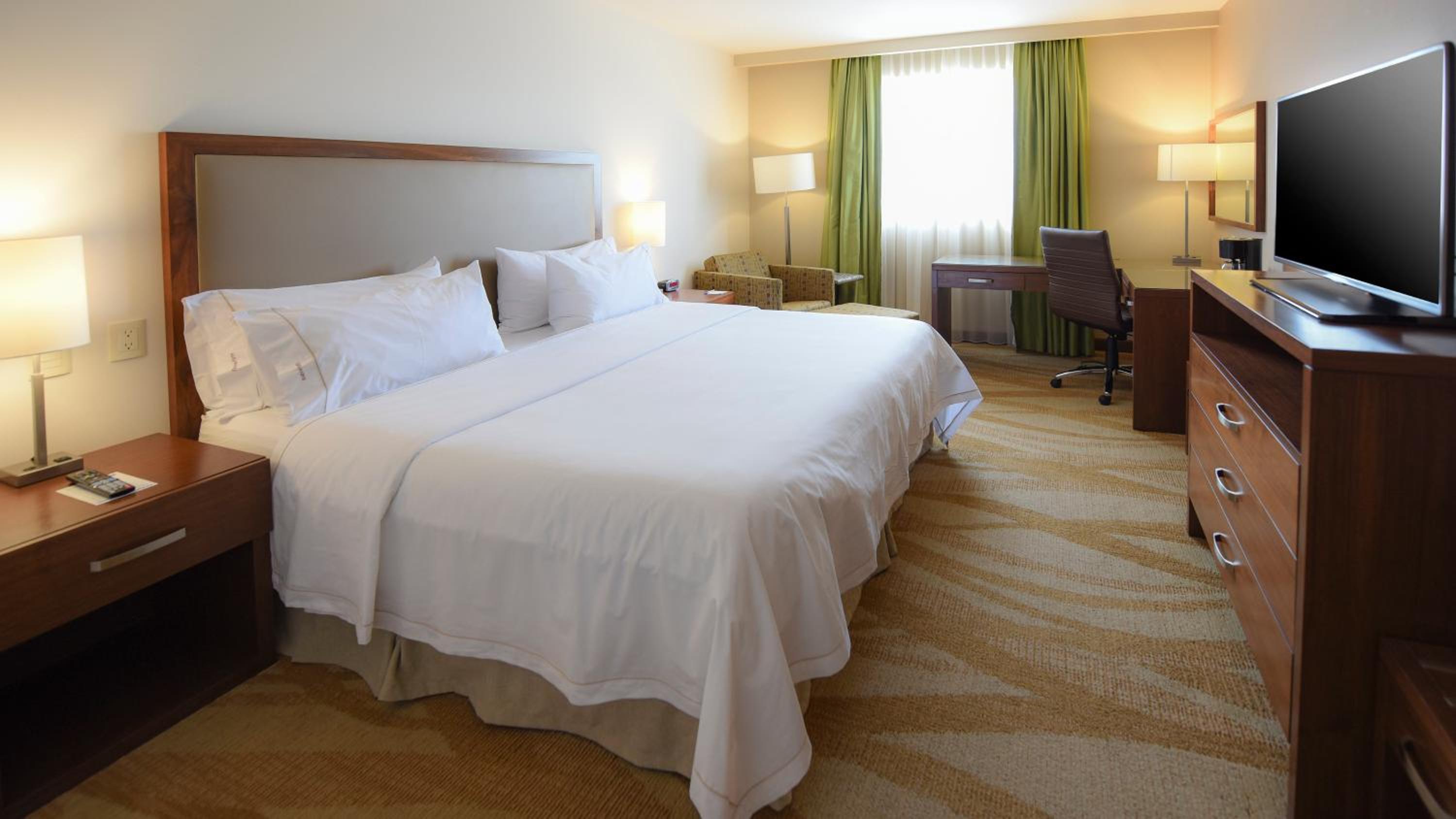 Standard King Room - Top Floor photo 3