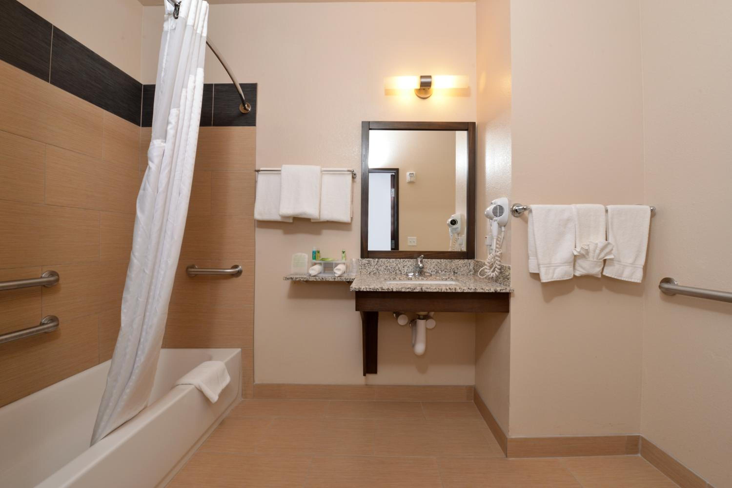 King Room - Mobility Access/Hearing Accessible