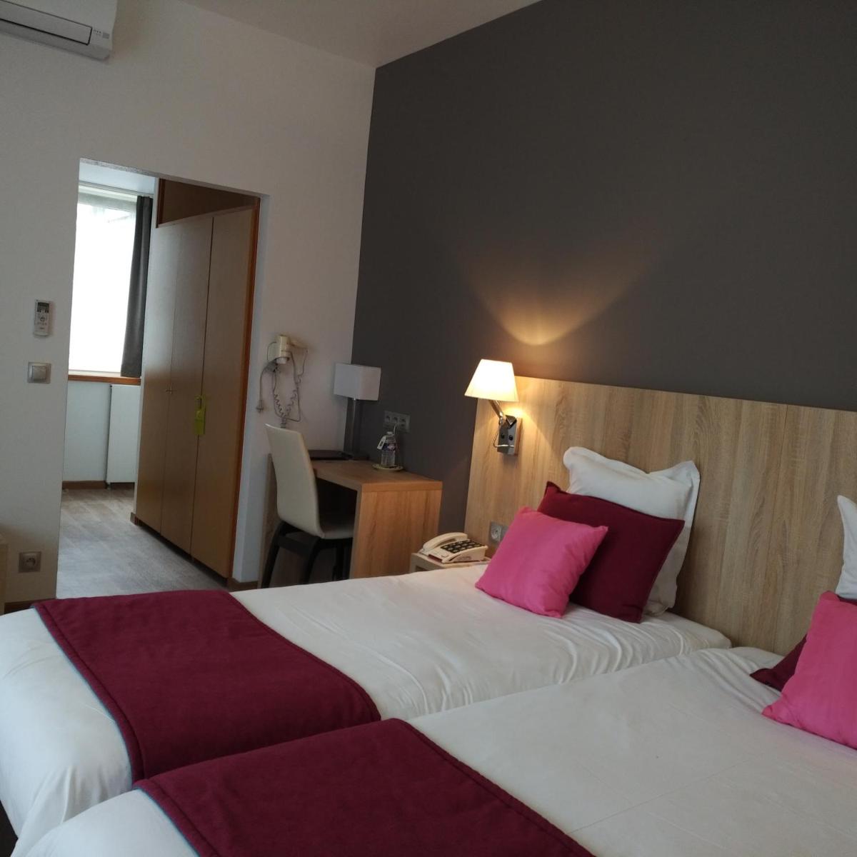 Two Connecting Double Rooms photo 2