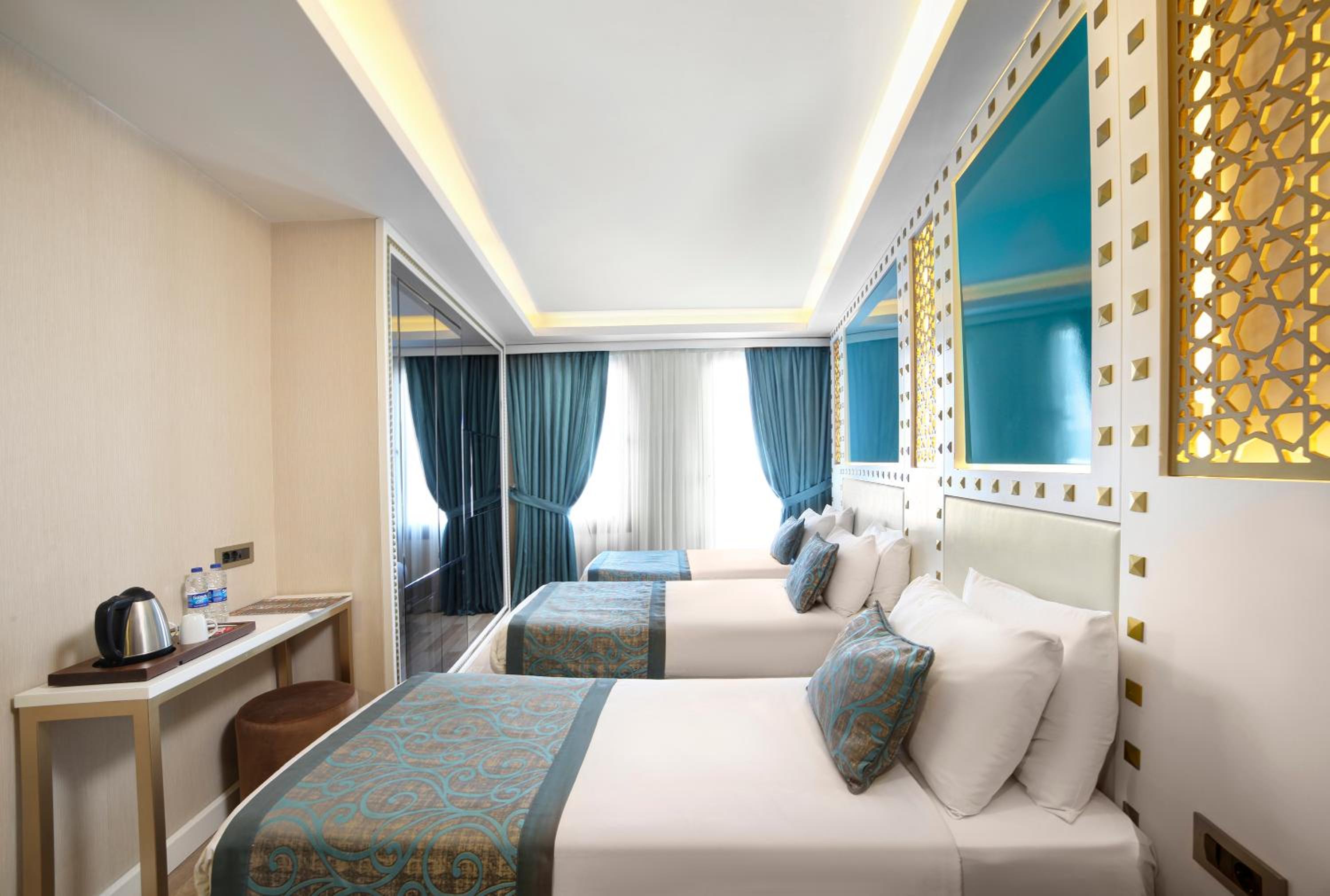 Standard Triple Room - Free Access To Spa photo 1