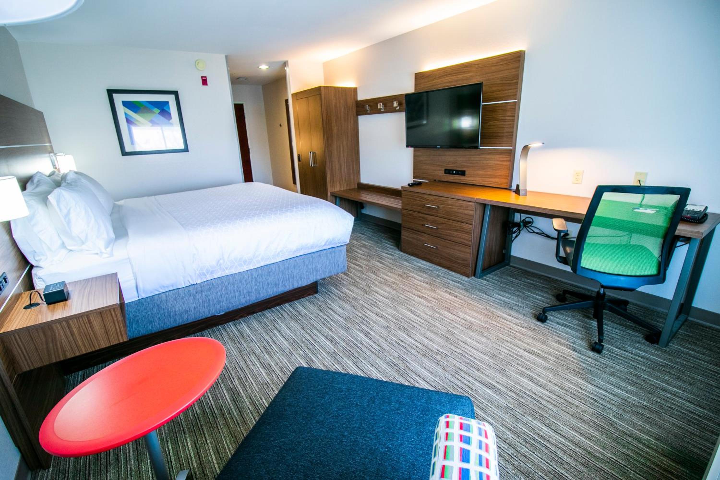 Standard King Room - Photo 1