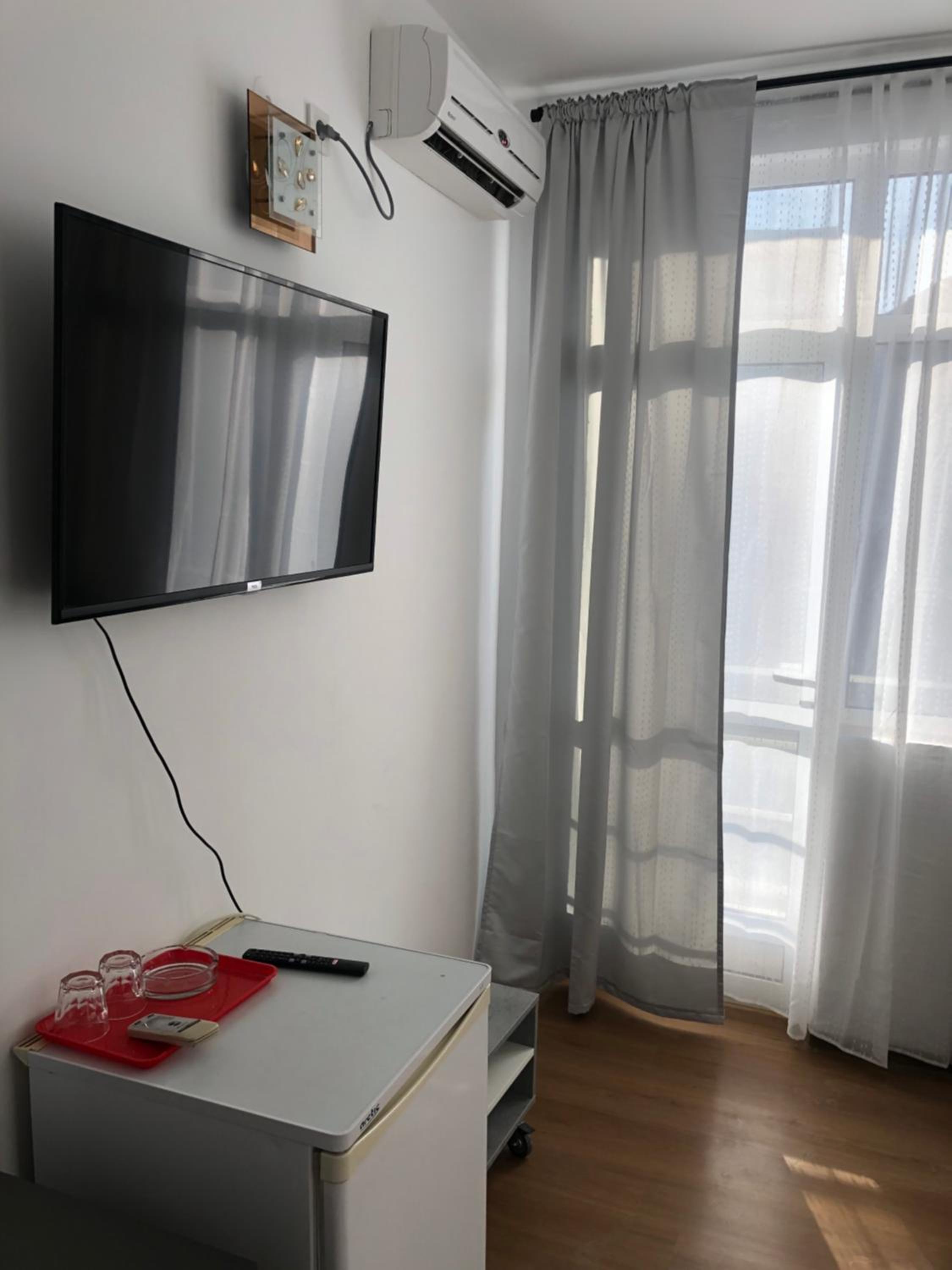 Studio with Balcony photo 2