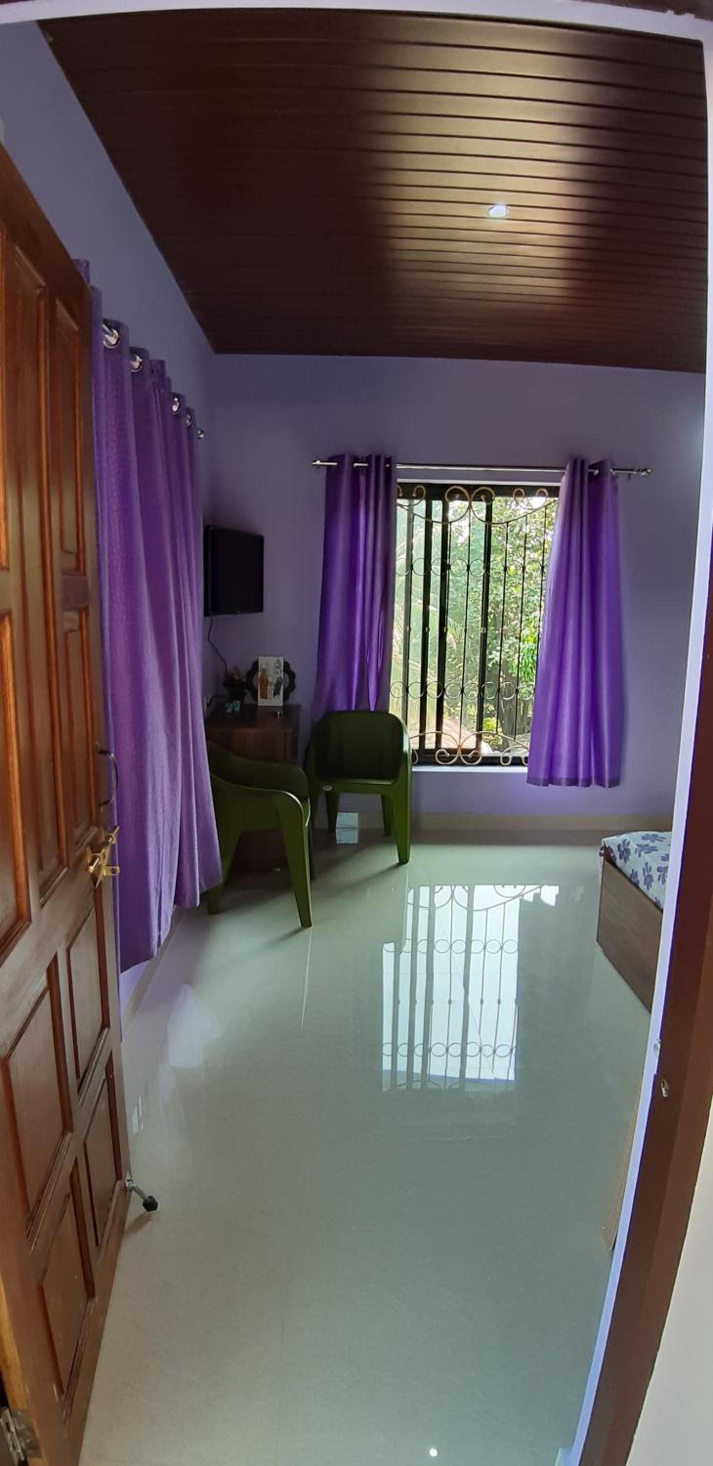 Deluxe Double Room with Balcony photo 2