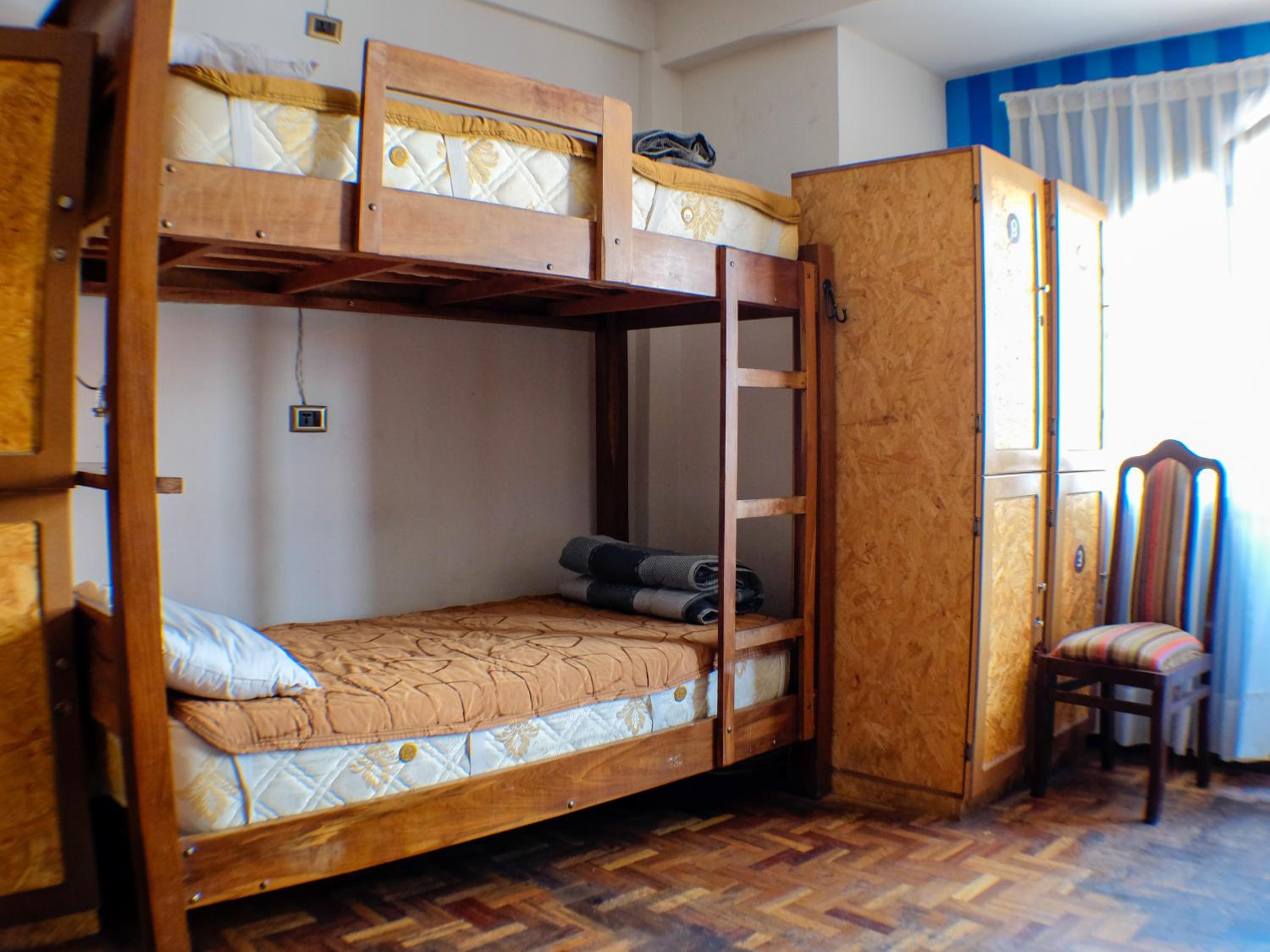 Bed in 8-Bed Mixed Dormitory Room photo 1