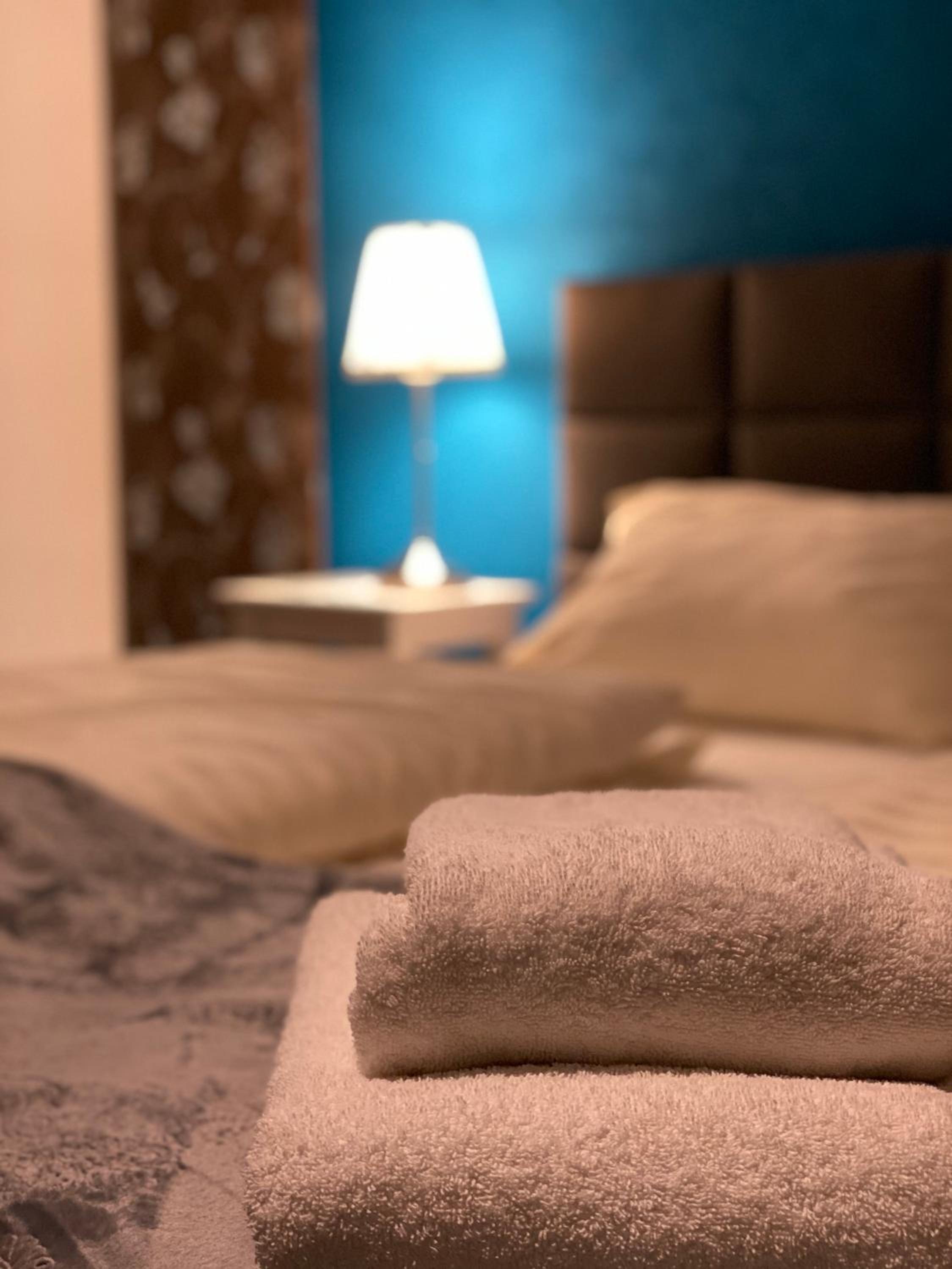 Double Room with Private Bathroom - Photo 2