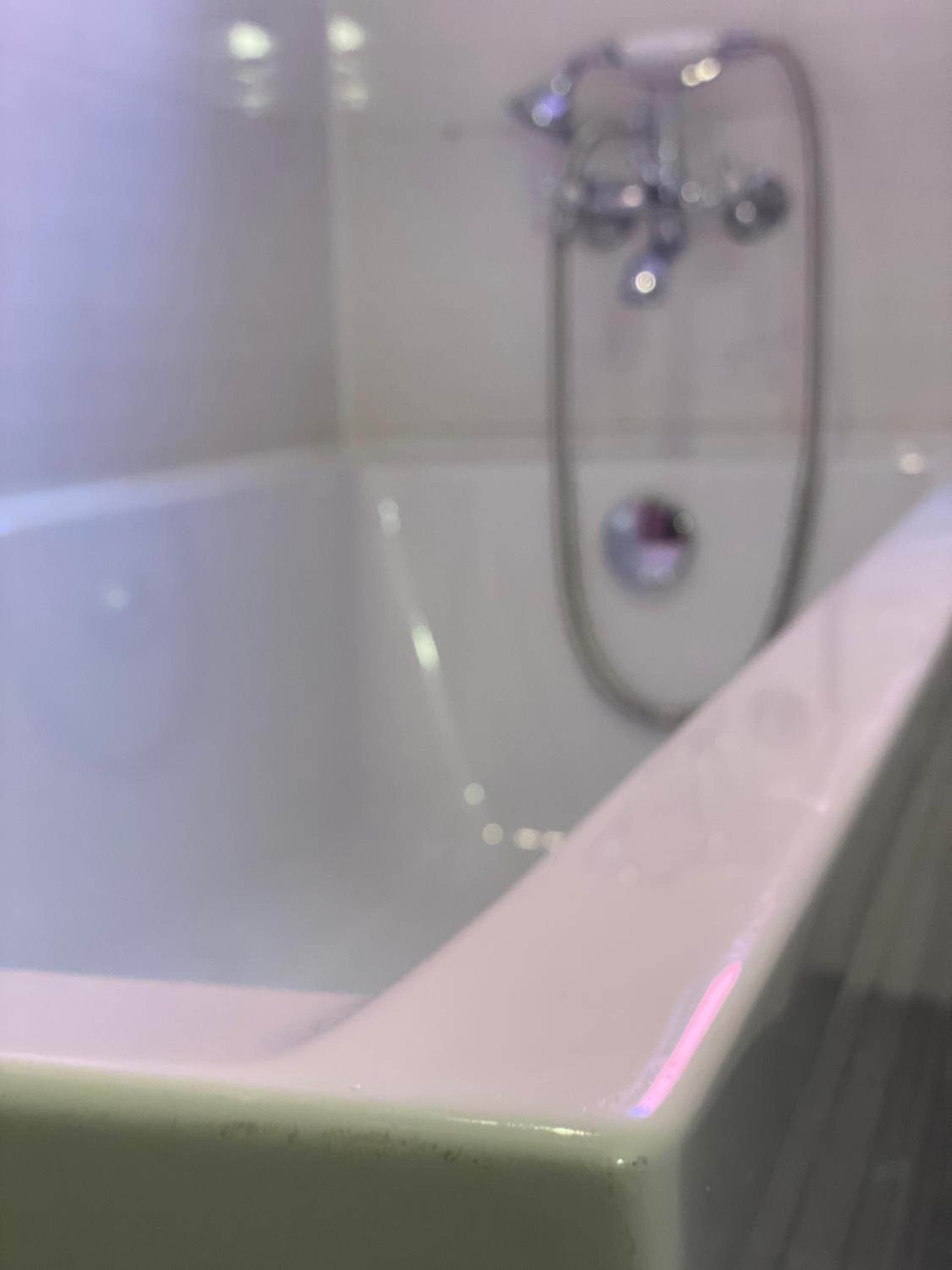 Double Room with Private Bathroom - Photo 8
