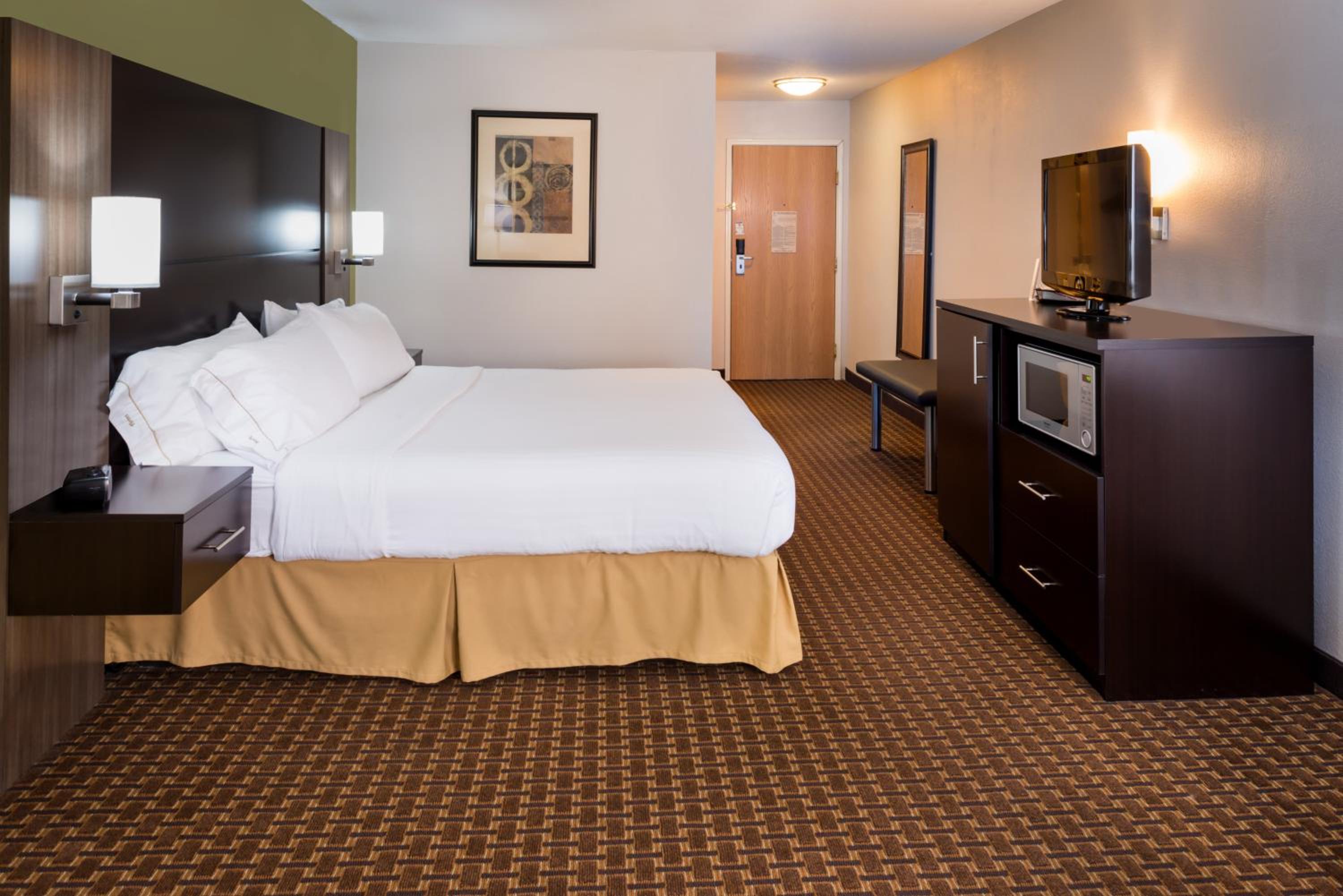 Standard King Room - Photo 1