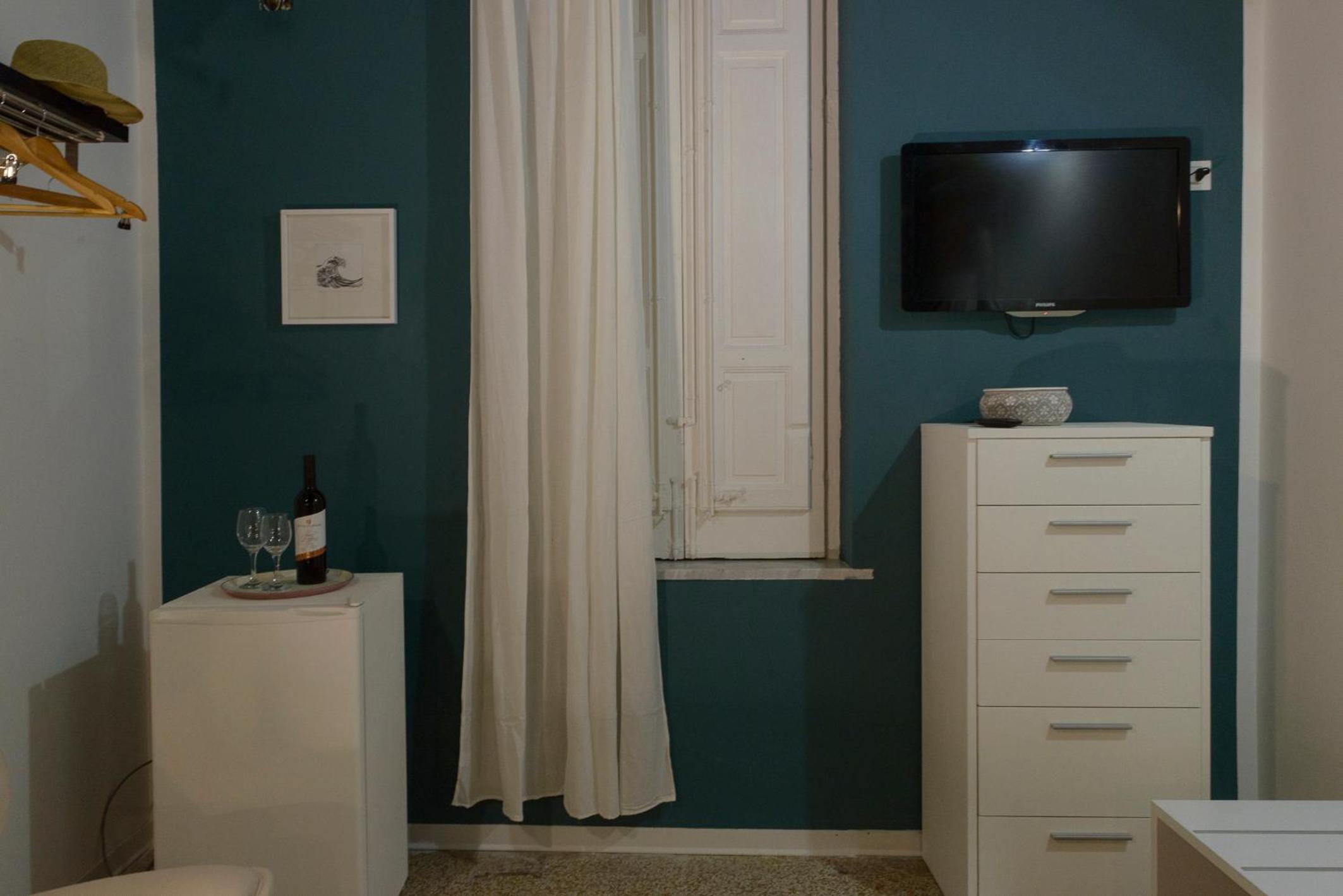 Economy Double Room - Photo 4