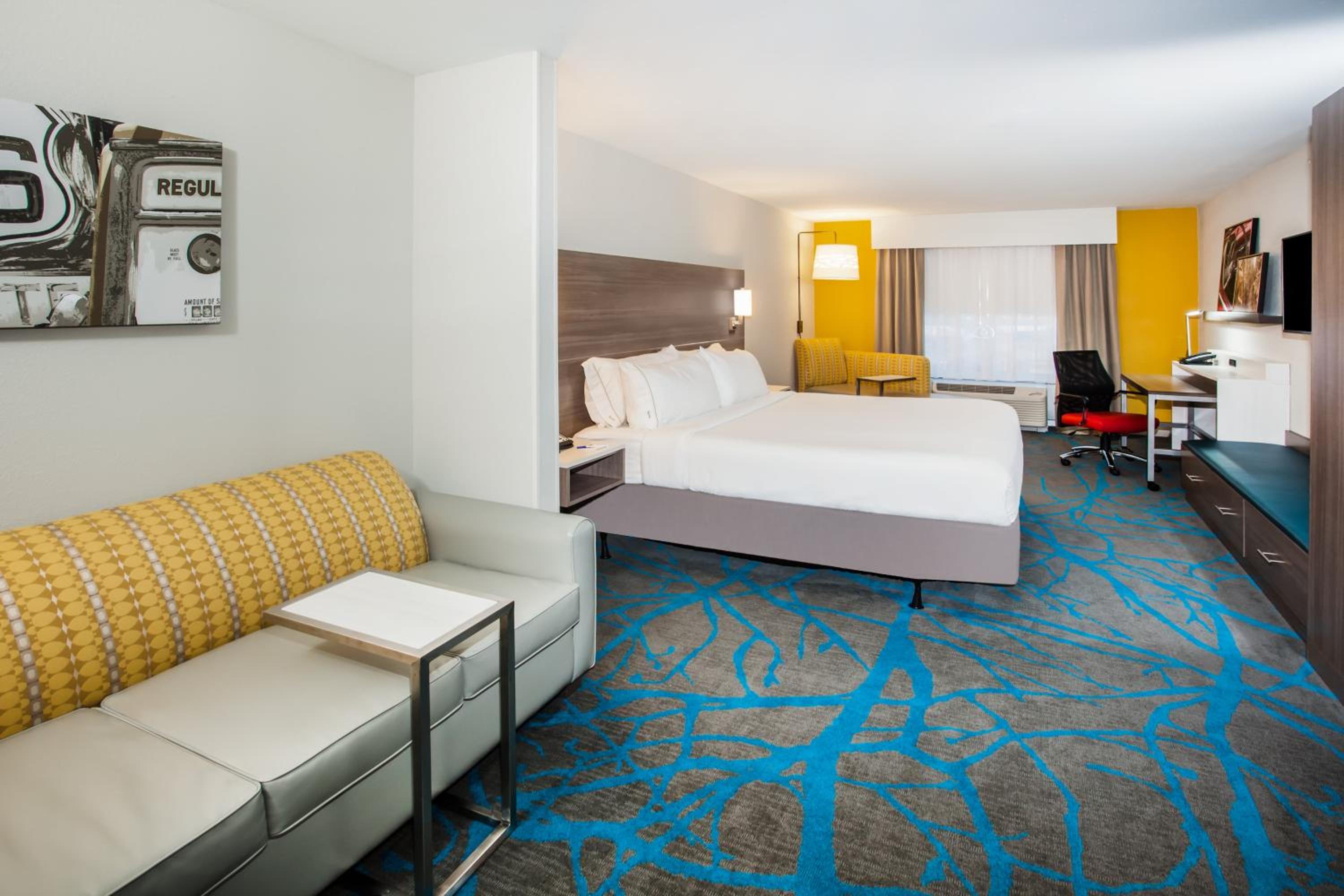 King Suite with Sofa Bed photo 1