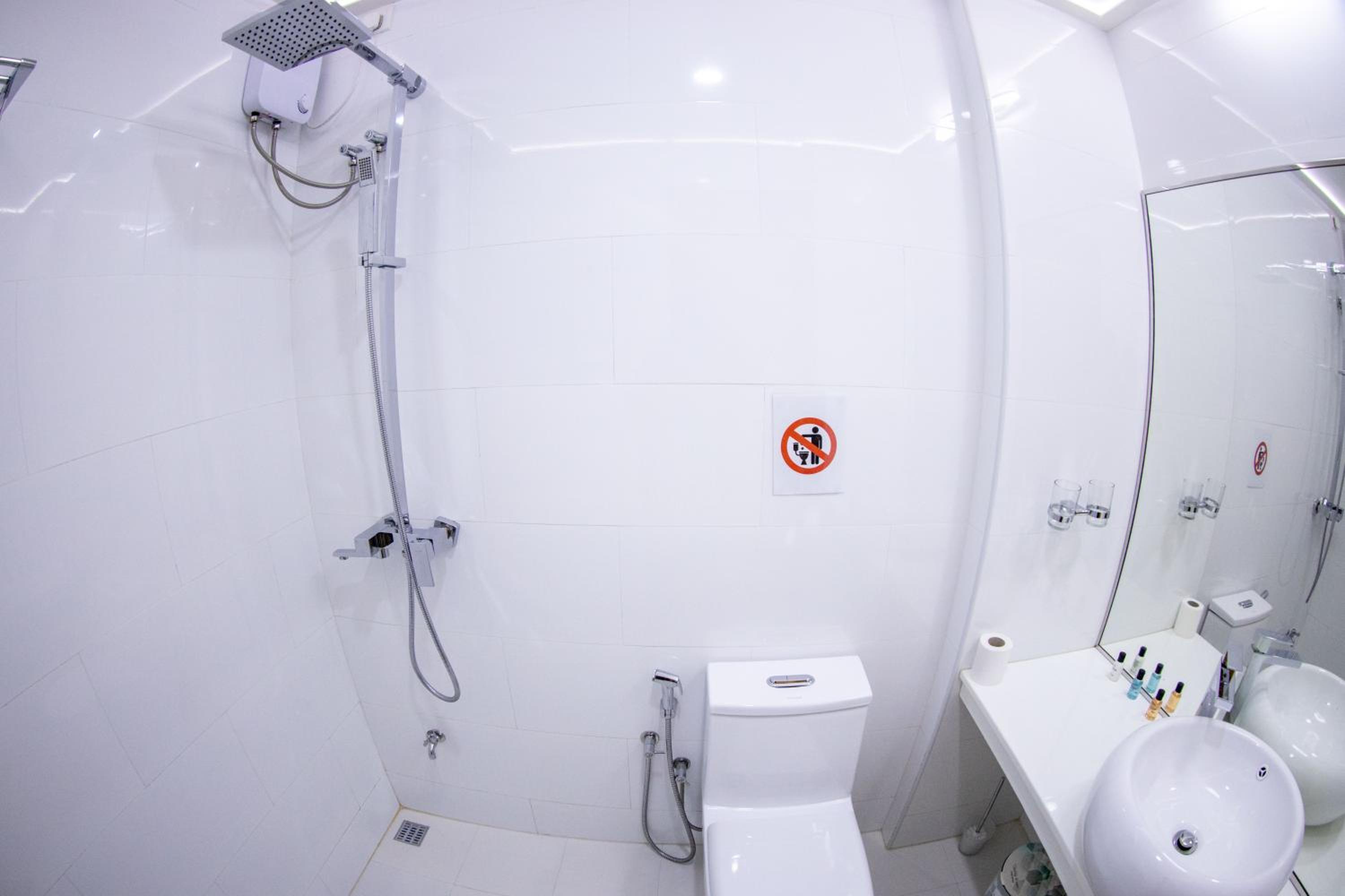 Deluxe Double or Twin Room - Photo 24